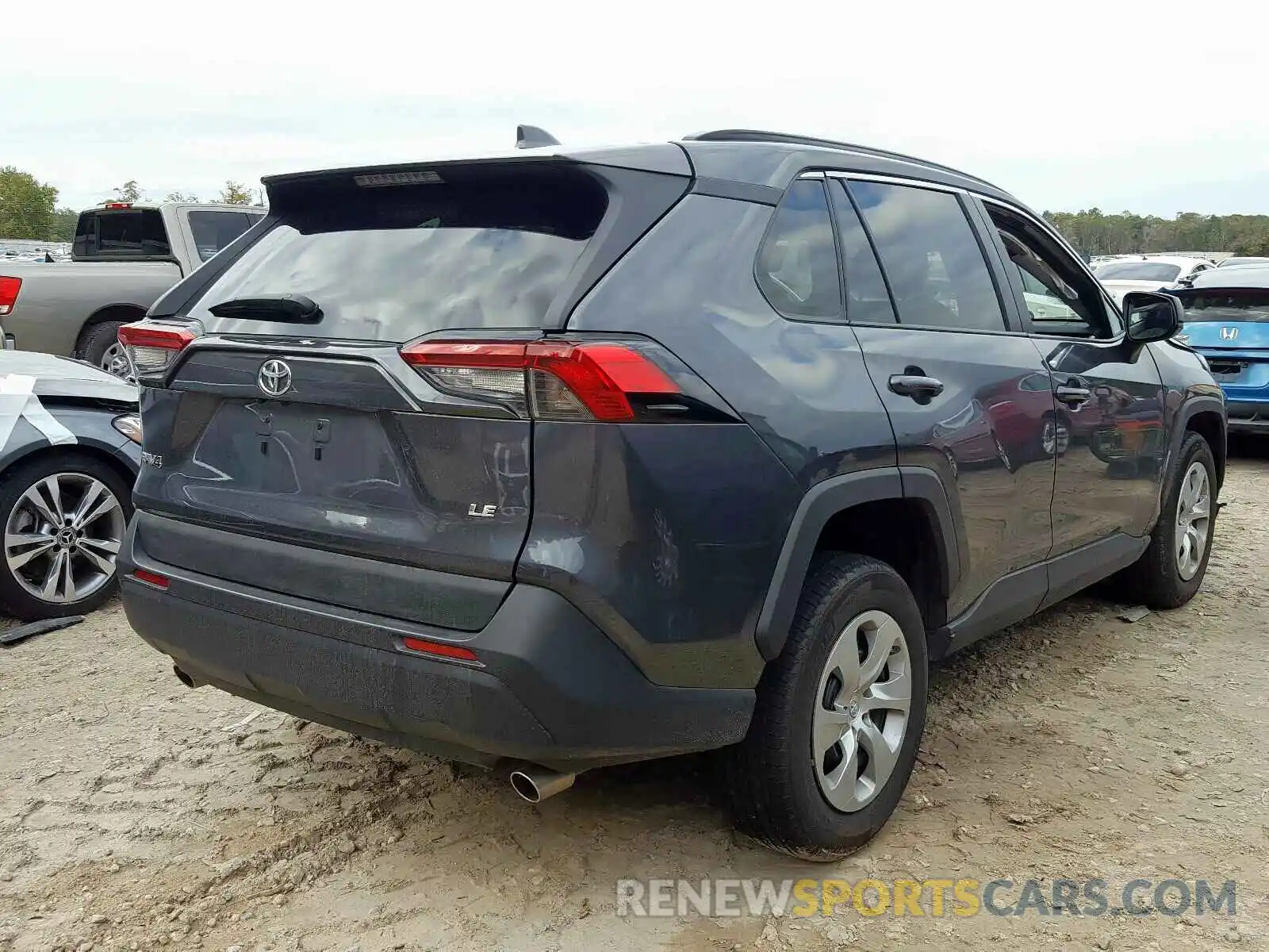 4 Photograph of a damaged car 2T3H1RFVXKW033299 TOYOTA RAV4 LE 2019