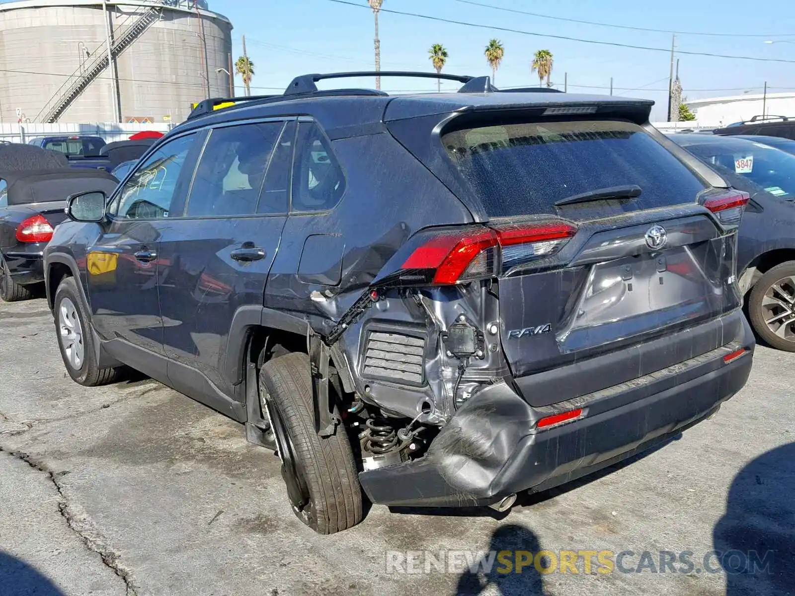 3 Photograph of a damaged car 2T3K1RFV2KW040902 TOYOTA RAV4 LE 2019