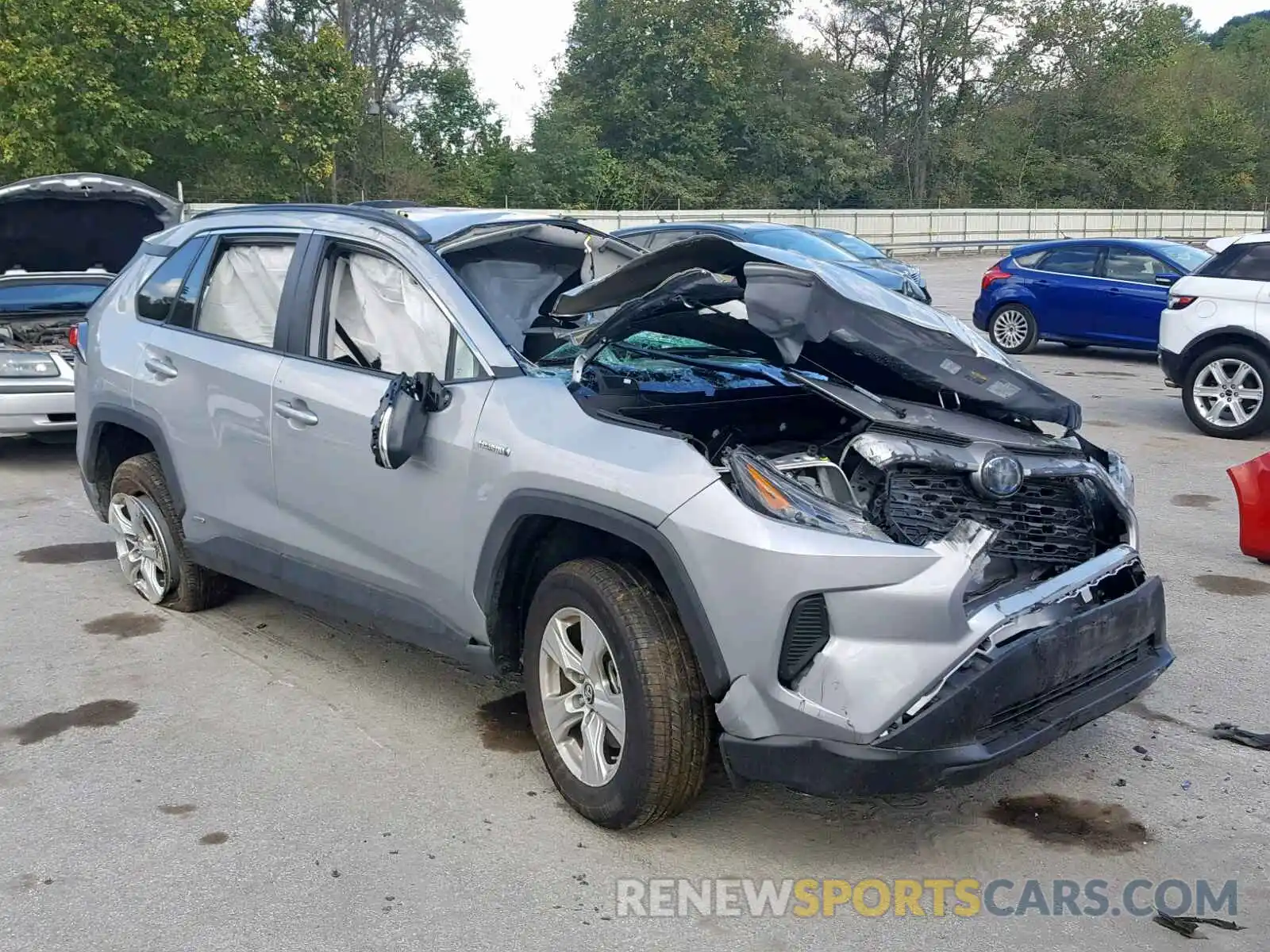 1 Photograph of a damaged car 2T3MWRFV2KW002855 TOYOTA RAV4 LE 2019