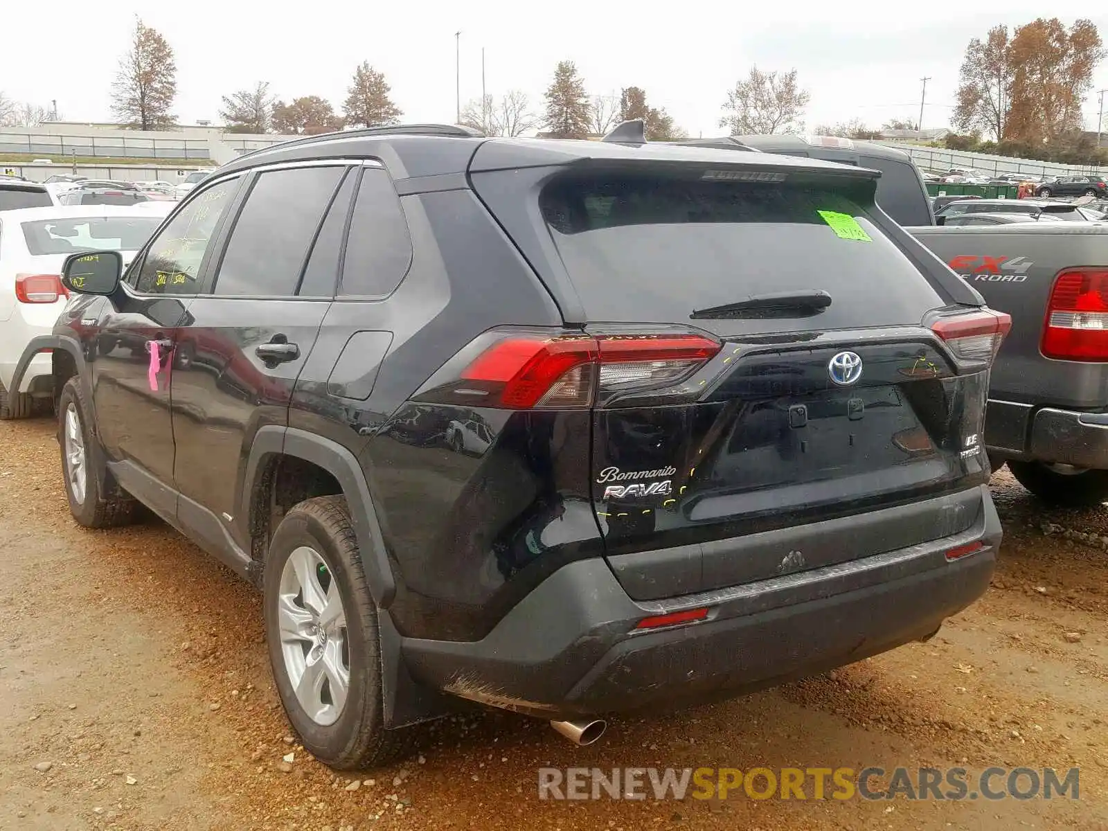 3 Photograph of a damaged car 2T3MWRFV3KW010110 TOYOTA RAV4 LE 2019