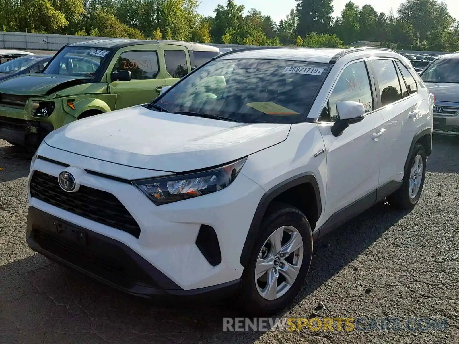 2 Photograph of a damaged car 2T3MWRFV3KW013847 TOYOTA RAV4 LE 2019