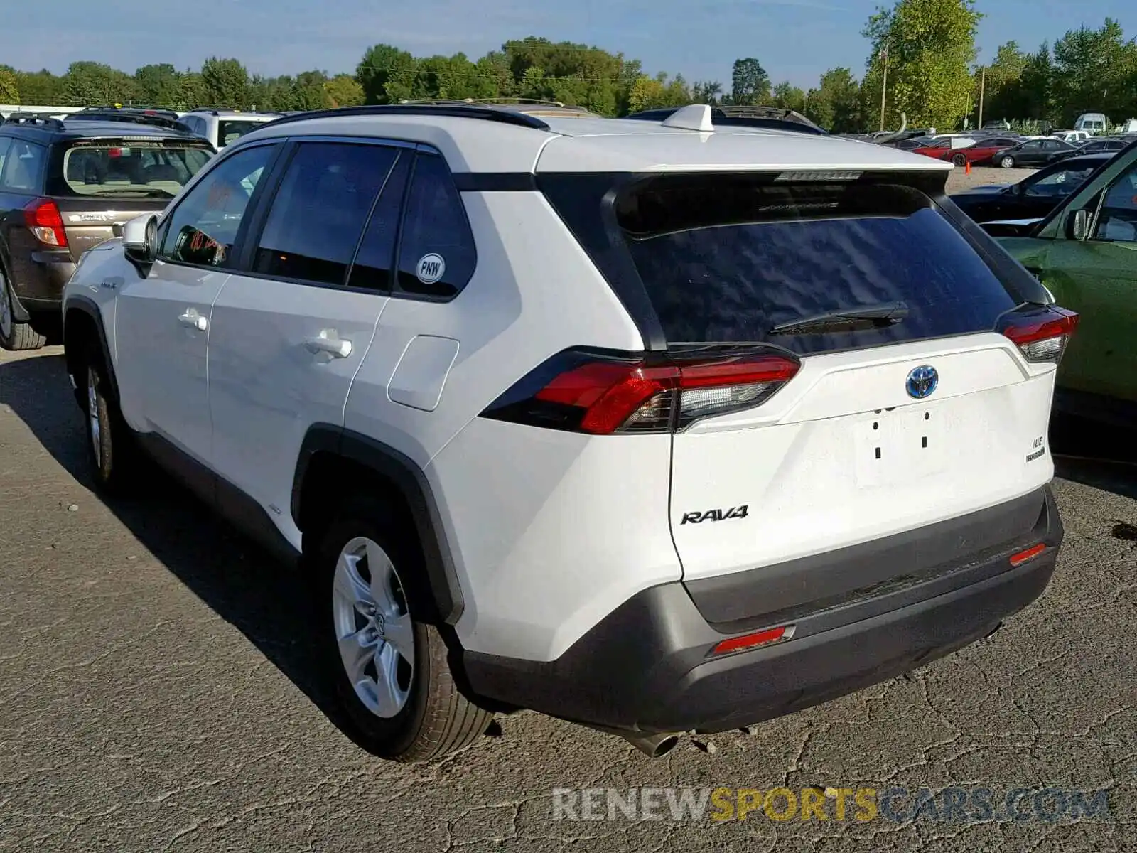 3 Photograph of a damaged car 2T3MWRFV3KW013847 TOYOTA RAV4 LE 2019