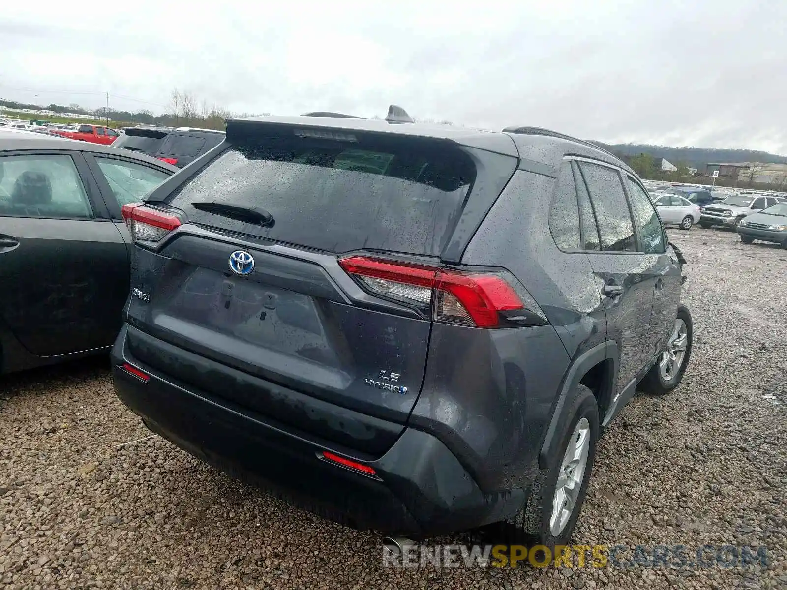 4 Фотография поврежденного автомобиля 2T3MWRFV6KW004463 TOYOTA RAV4 LE 2019