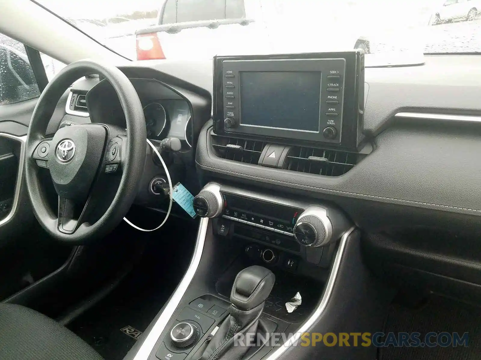 9 Фотография поврежденного автомобиля 2T3MWRFV6KW004463 TOYOTA RAV4 LE 2019