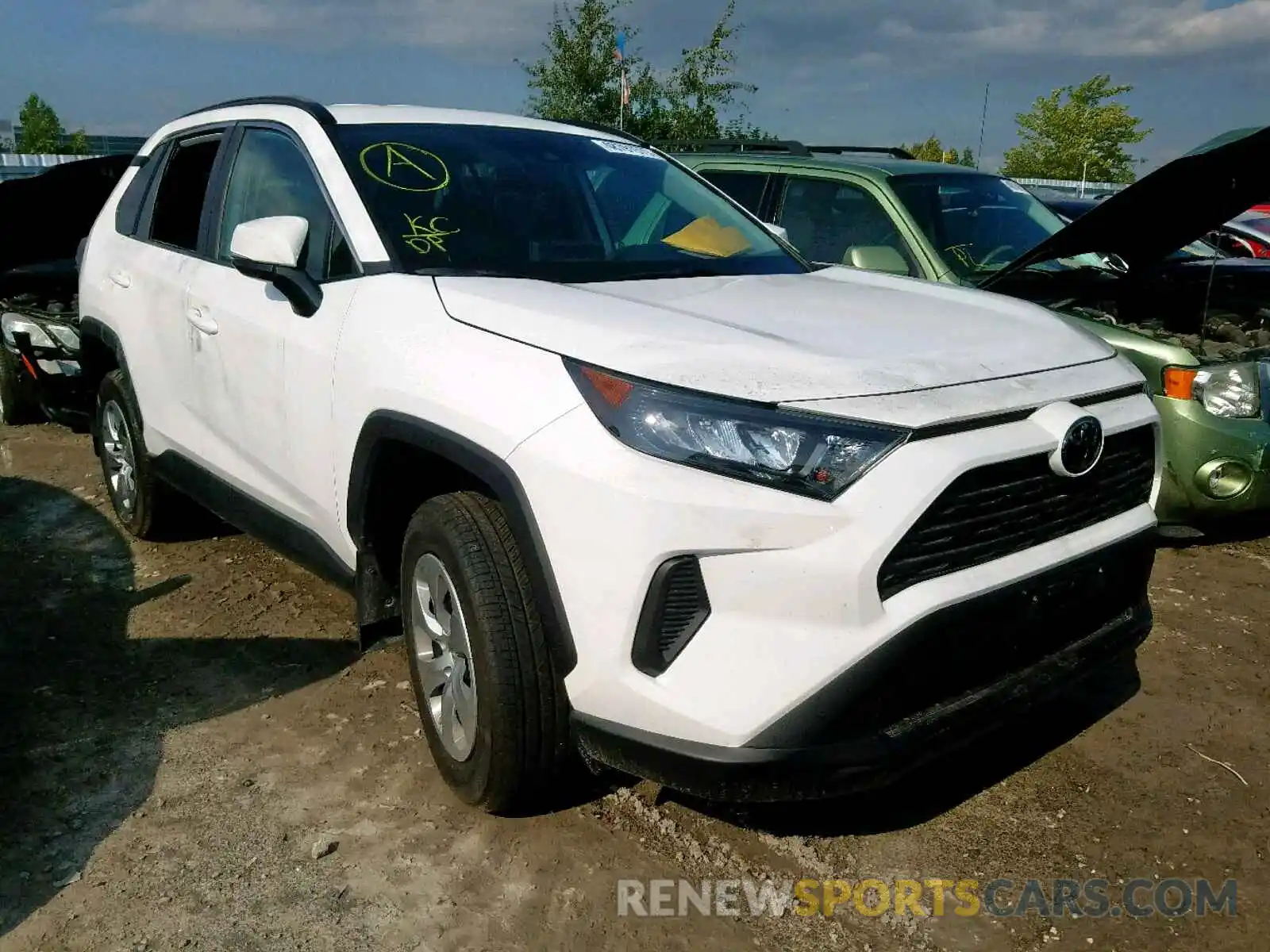 1 Photograph of a damaged car 2T3Z1RFV6KW007352 TOYOTA RAV4 LE 2019