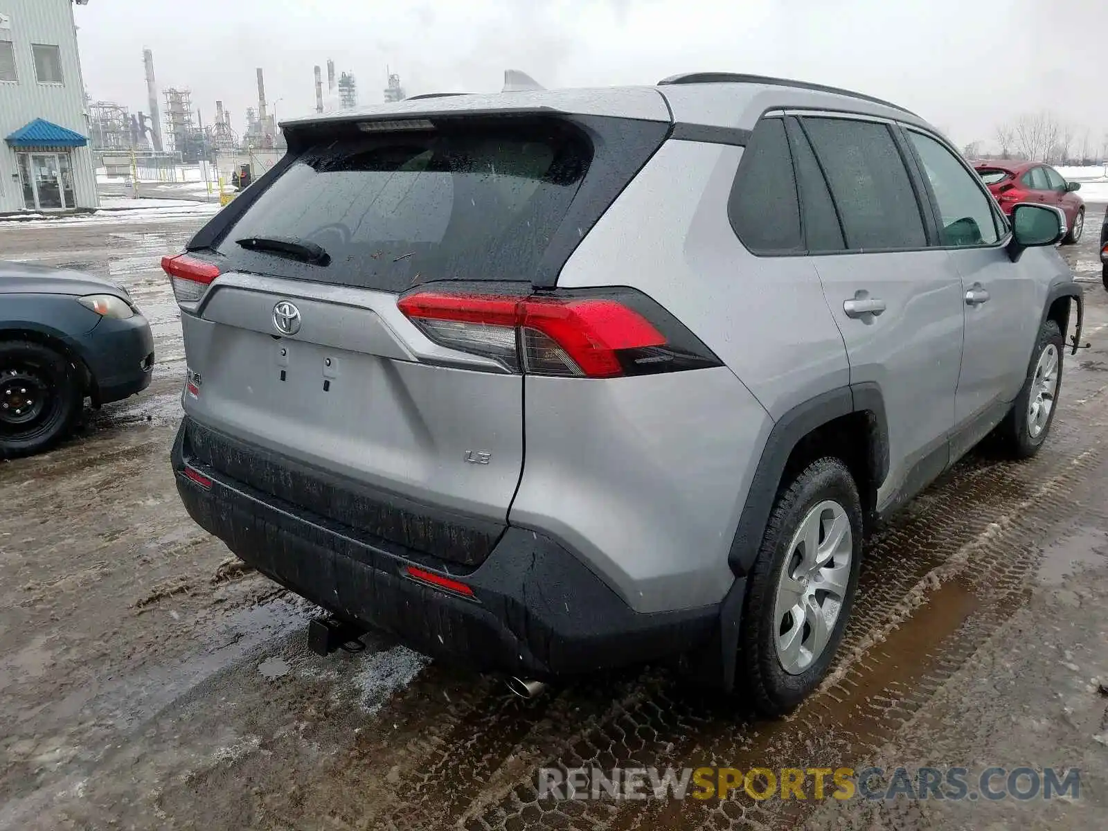 4 Фотография поврежденного автомобиля 2T3Z1RFV7KW014715 TOYOTA RAV4 LE 2019