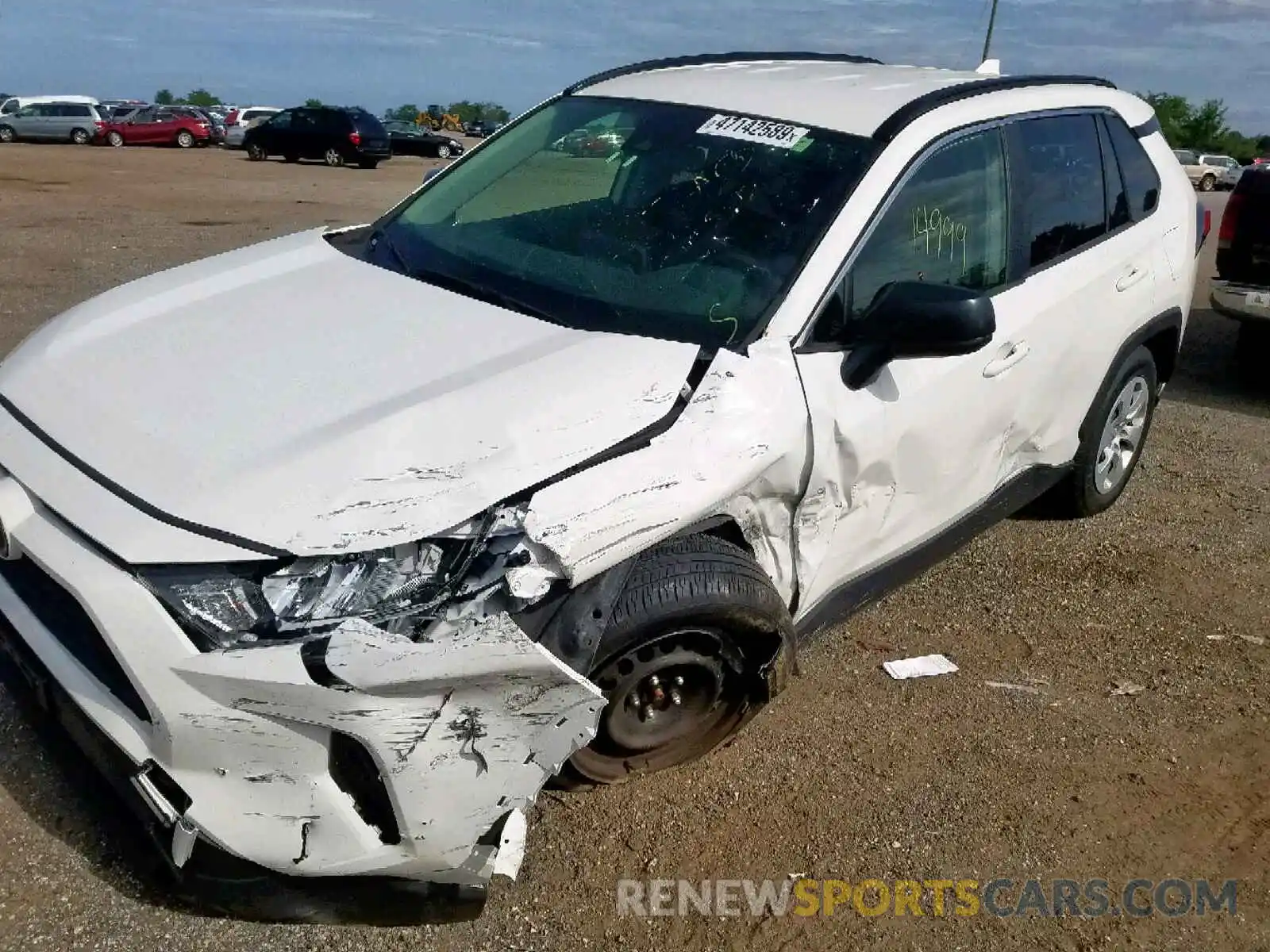 9 Photograph of a damaged car JTMF1RFV0KD002695 TOYOTA RAV4 LE 2019