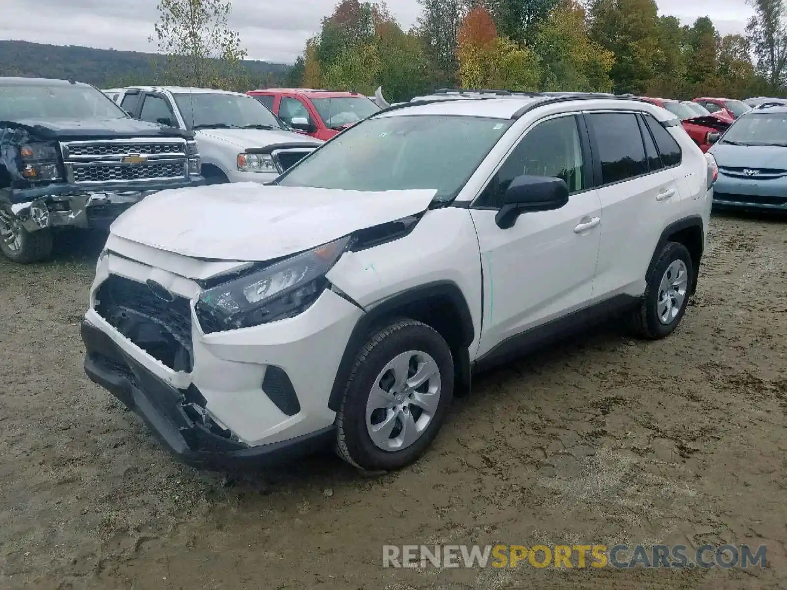 2 Photograph of a damaged car JTMF1RFV3KJ011473 TOYOTA RAV4 LE 2019