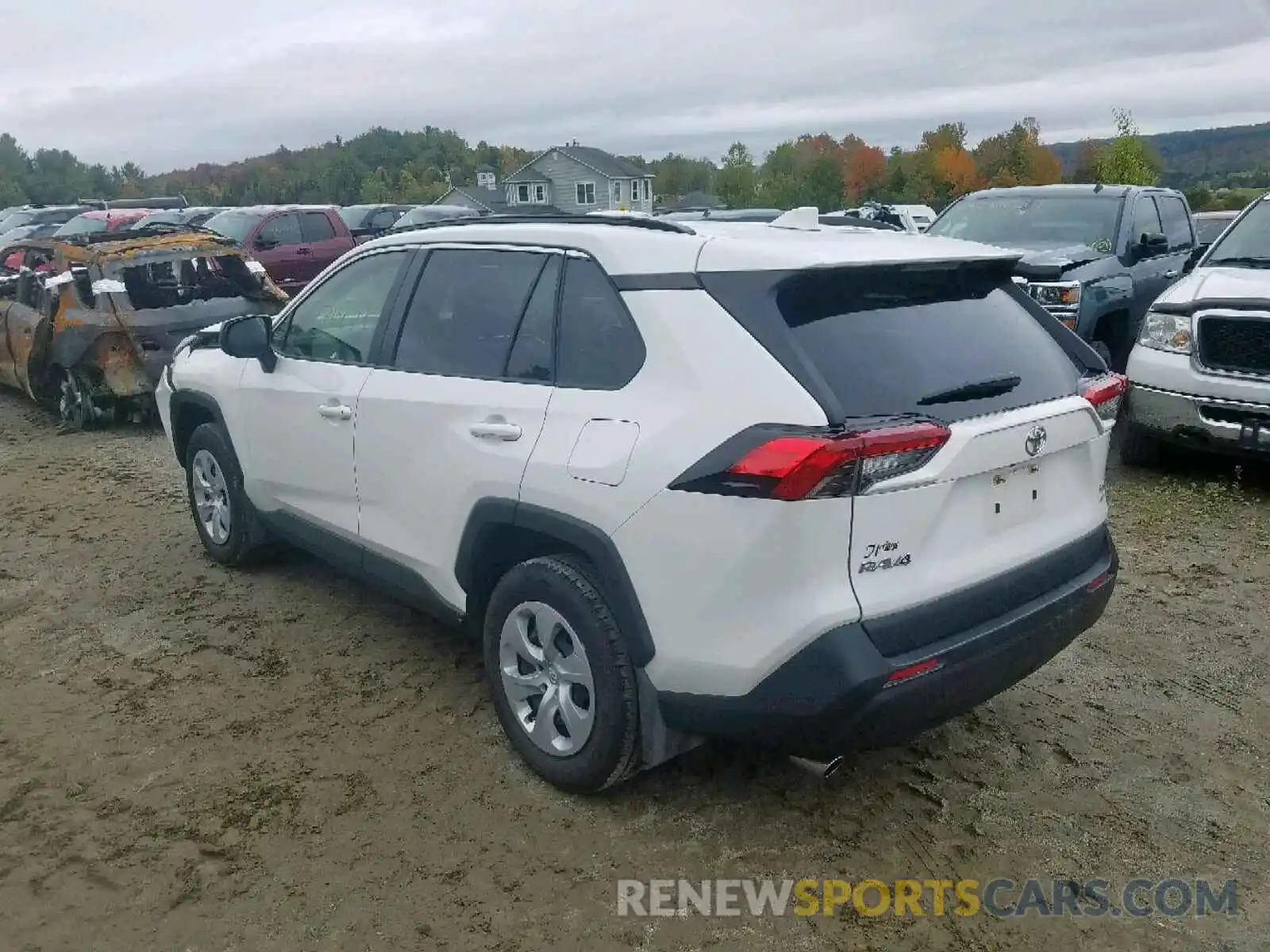 3 Photograph of a damaged car JTMF1RFV3KJ011473 TOYOTA RAV4 LE 2019