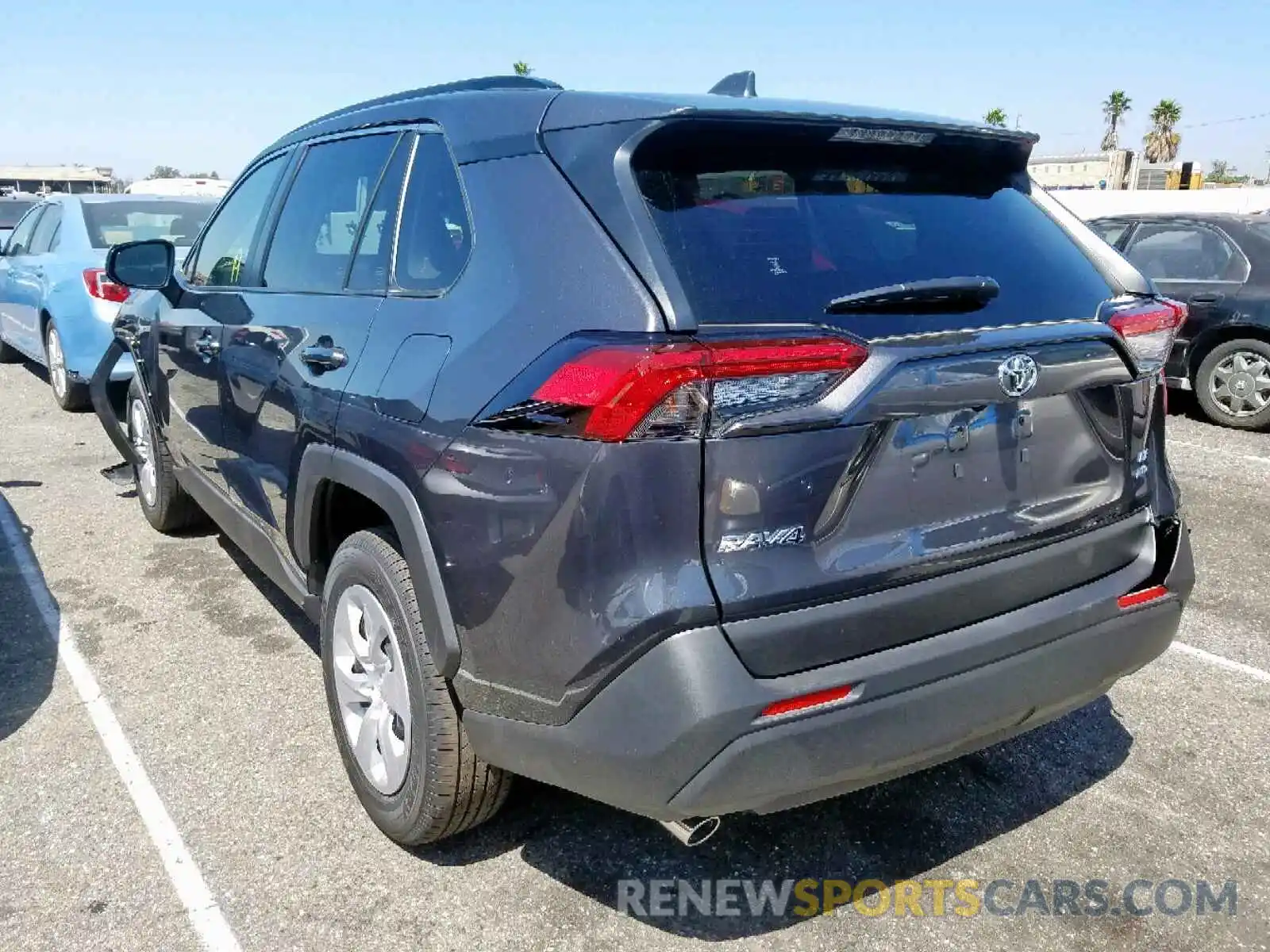 3 Photograph of a damaged car JTMF1RFV5KJ015427 TOYOTA RAV4 LE 2019