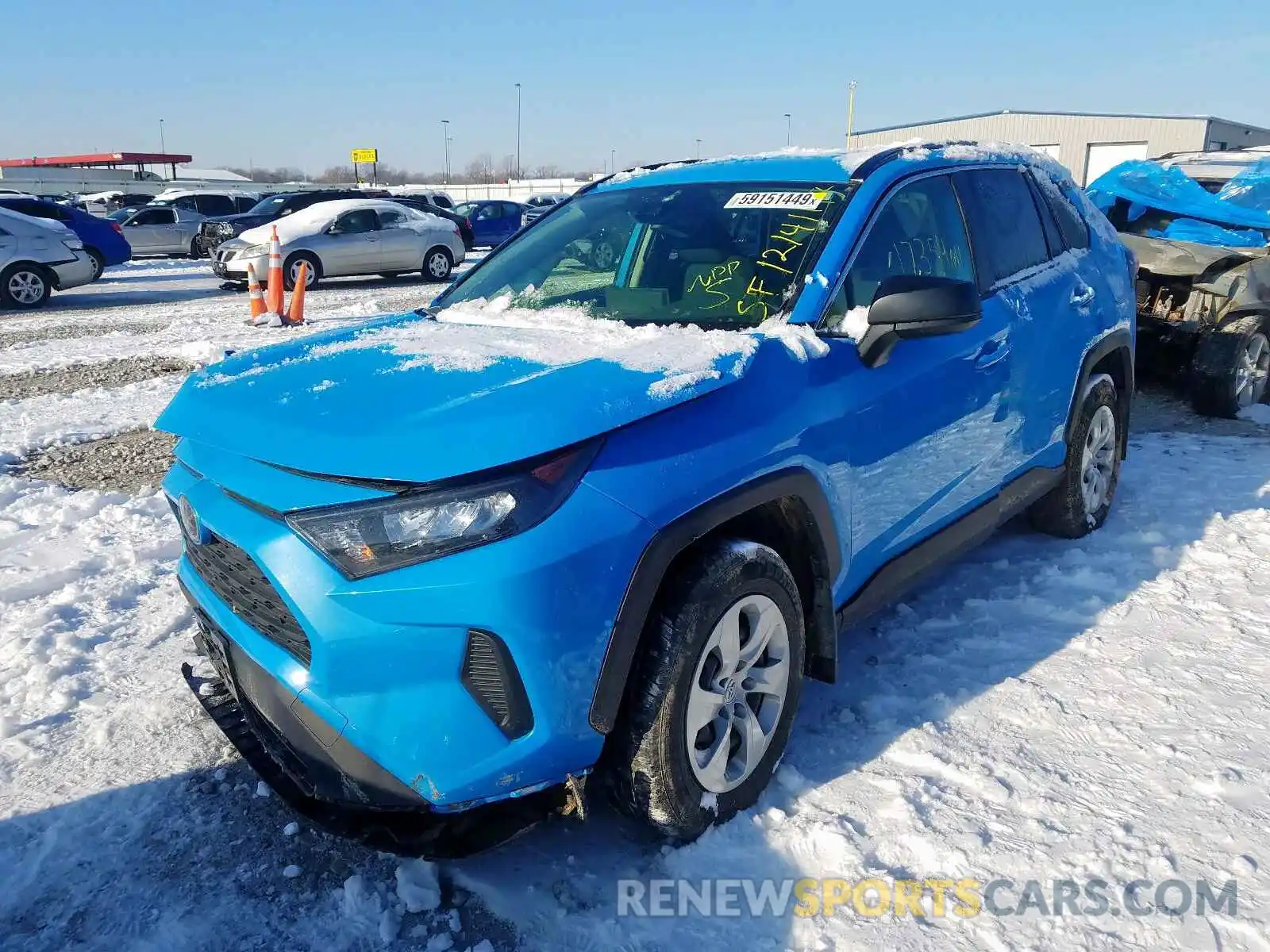 2 Фотография поврежденного автомобиля JTMF1RFV6KD011854 TOYOTA RAV4 LE 2019