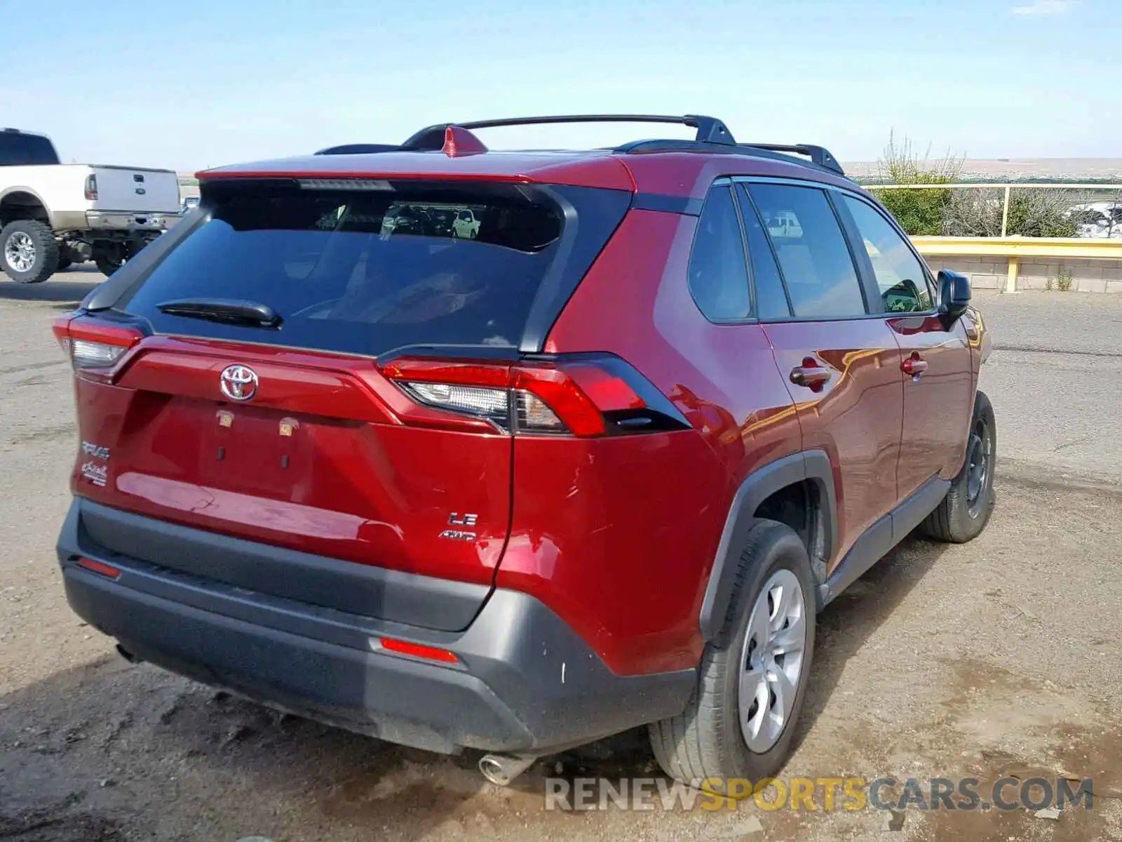 4 Фотография поврежденного автомобиля JTMF1RFVXKD014594 TOYOTA RAV4 LE 2019