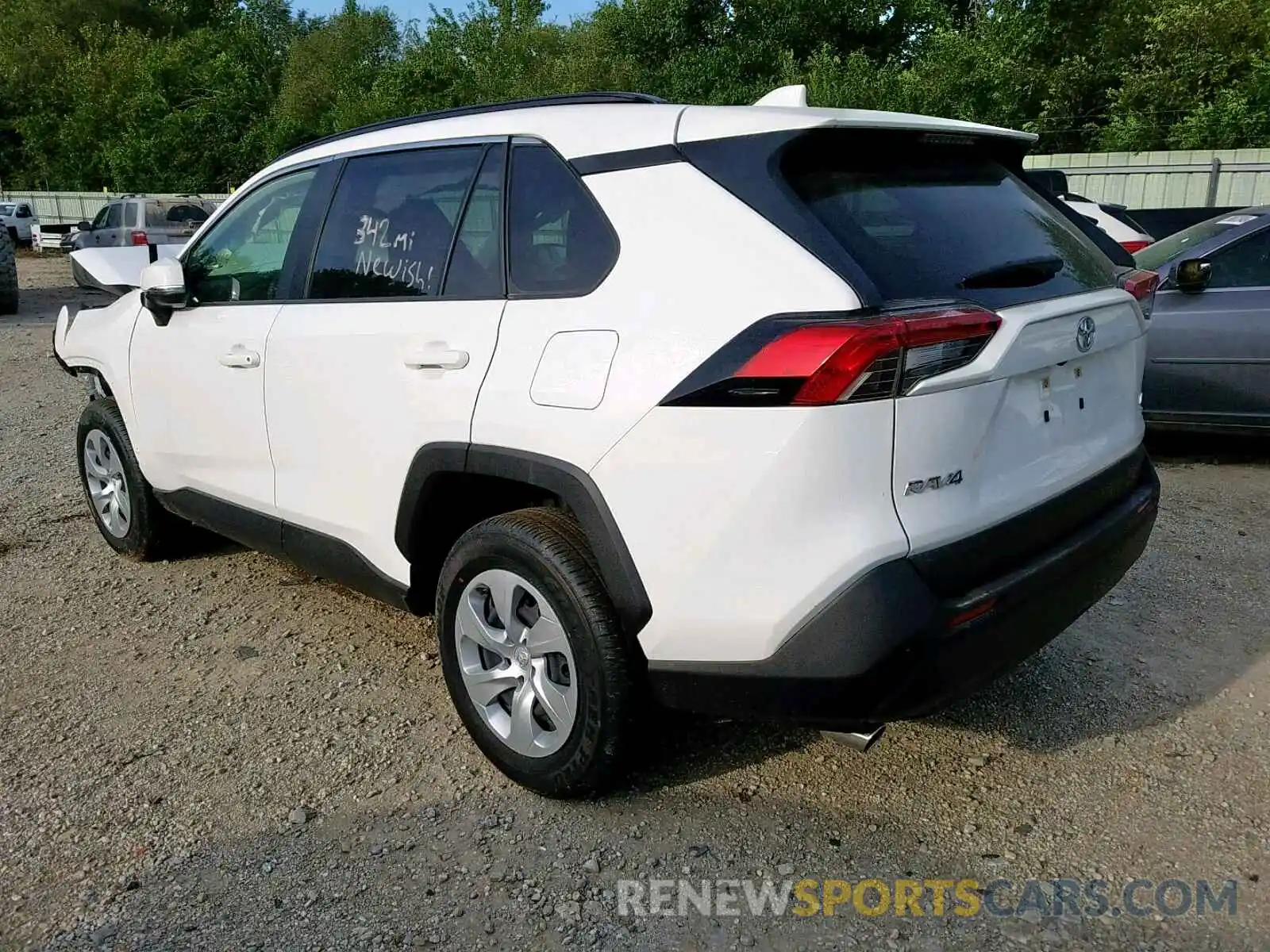 3 Photograph of a damaged car JTMG1RFV0KJ012424 TOYOTA RAV4 LE 2019