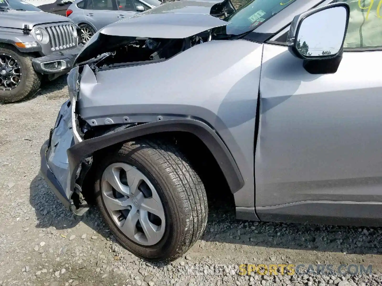 9 Фотография поврежденного автомобиля JTMG1RFV6KD013950 TOYOTA RAV4 LE 2019