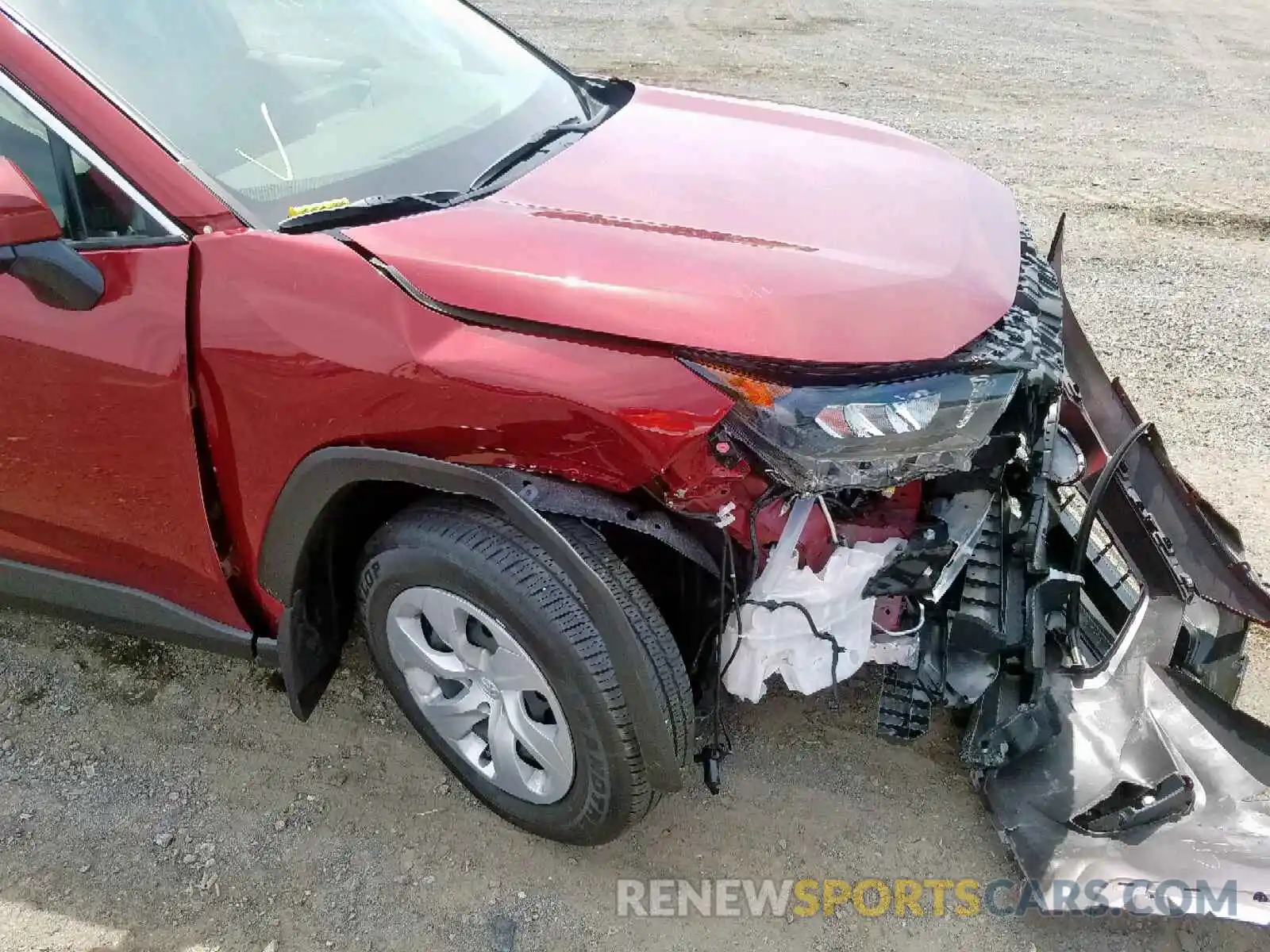 9 Photograph of a damaged car JTMG1RFV6KJ005283 TOYOTA RAV4 LE 2019