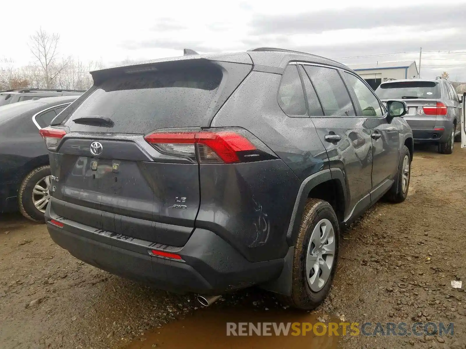 4 Photograph of a damaged car JTMG1RFVXKJ015086 TOYOTA RAV4 LE 2019