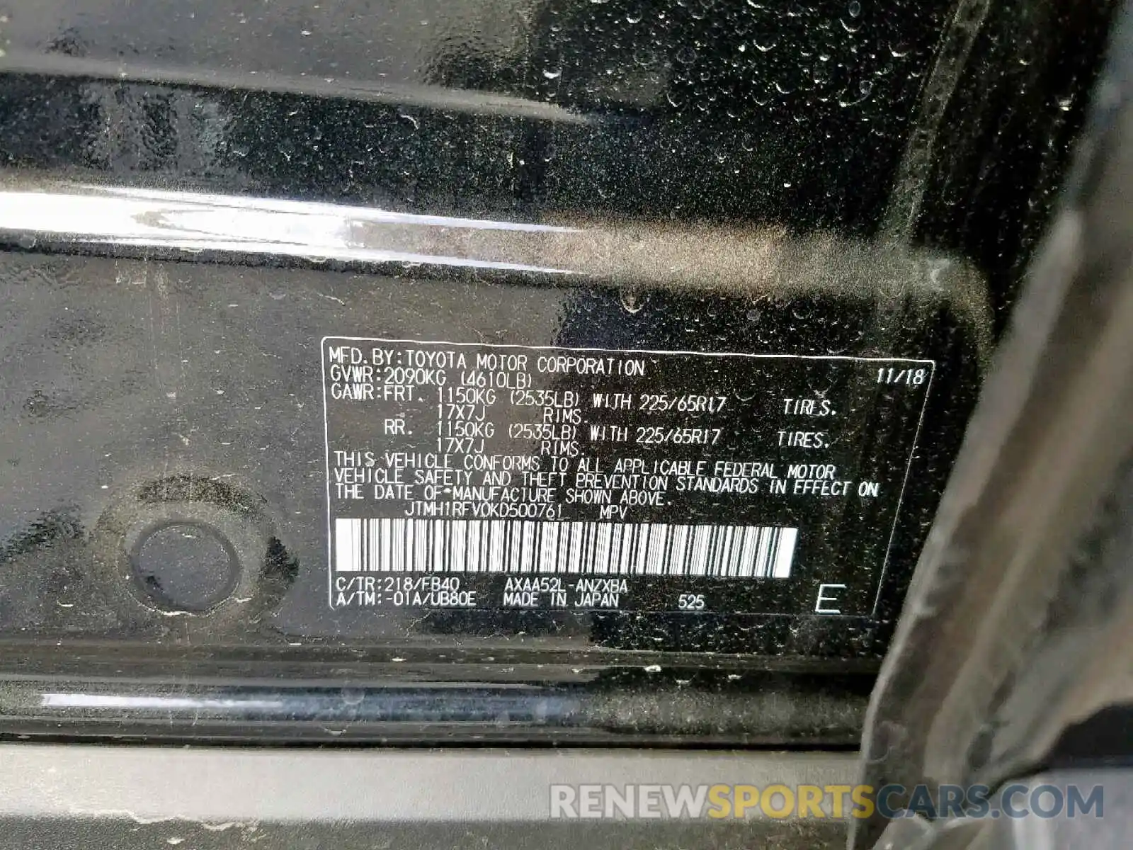 10 Photograph of a damaged car JTMH1RFV0KD500761 TOYOTA RAV4 LE 2019