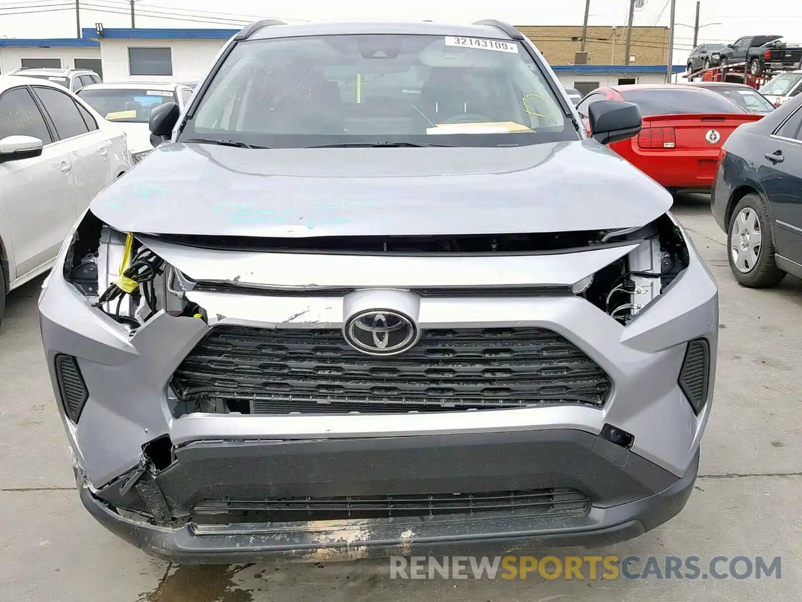 9 Photograph of a damaged car JTMH1RFV1KD504592 TOYOTA RAV4 LE 2019