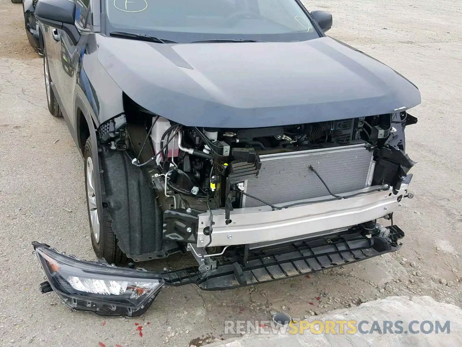 9 Photograph of a damaged car JTMH1RFV3KJ008825 TOYOTA RAV4 LE 2019