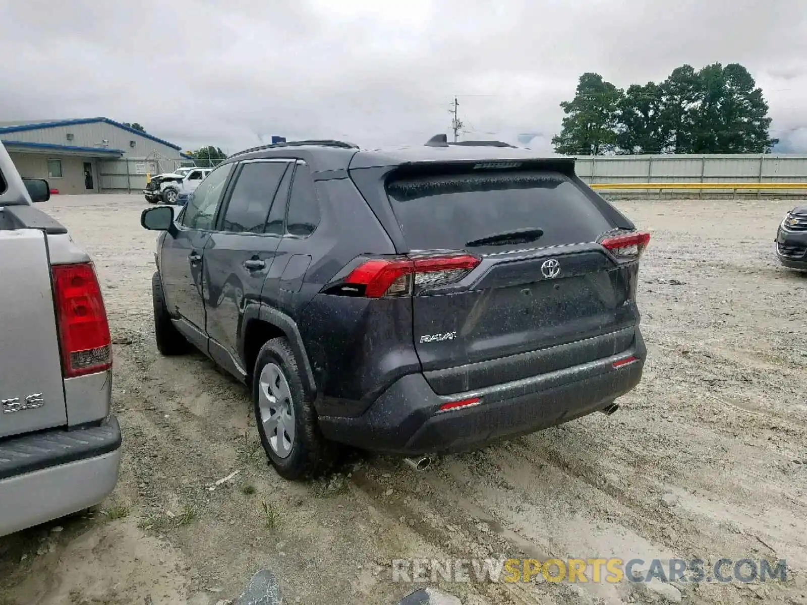 3 Photograph of a damaged car JTMH1RFV5KJ006395 TOYOTA RAV4 LE 2019