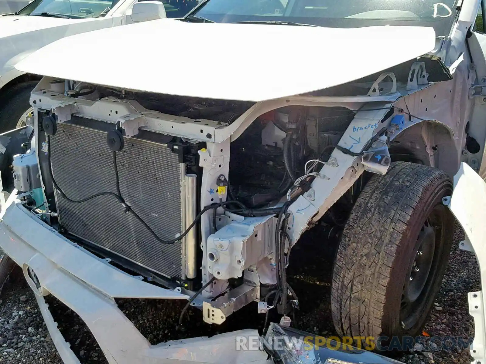 9 Photograph of a damaged car JTMH1RFV5KJ006932 TOYOTA RAV4 LE 2019