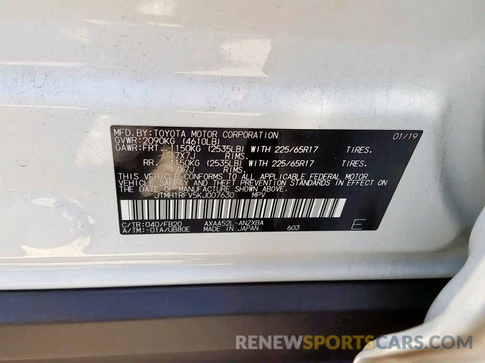 10 Photograph of a damaged car JTMH1RFV5KJ007630 TOYOTA RAV4 LE 2019