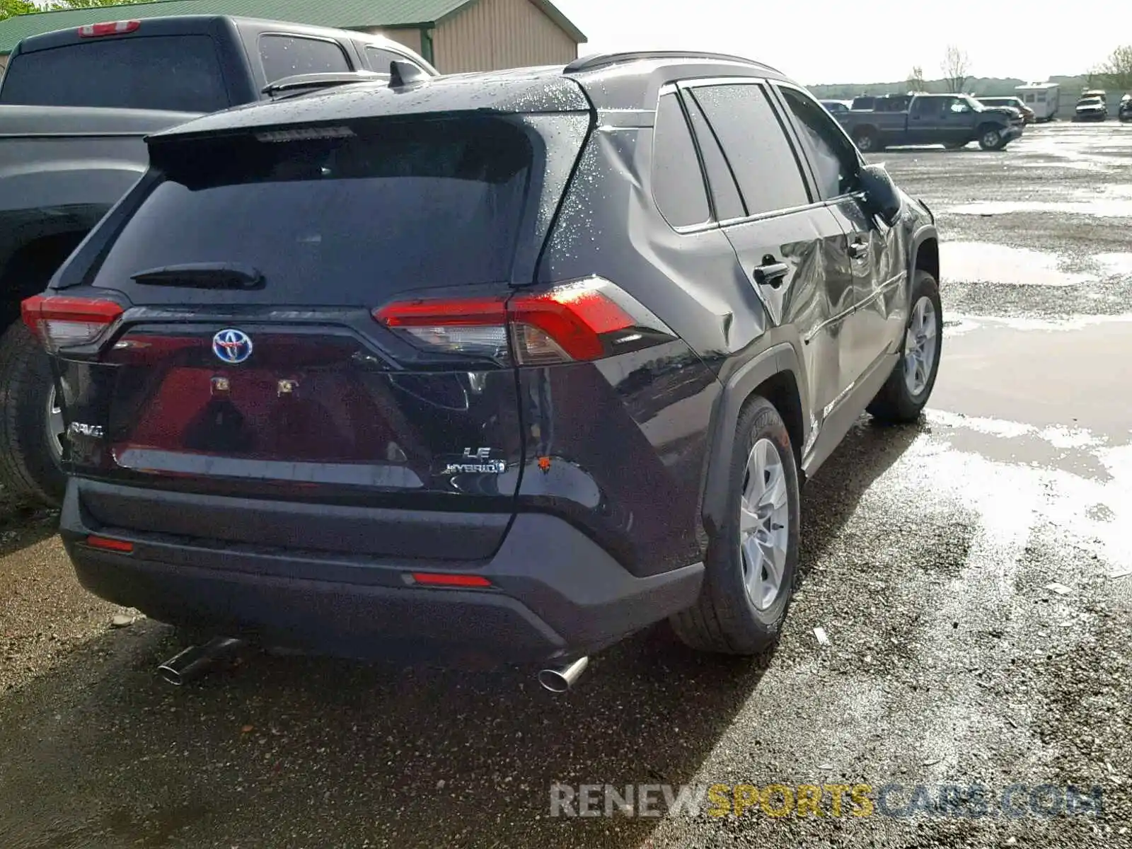 4 Photograph of a damaged car JTMMWRFV6KD011670 TOYOTA RAV4 LE 2019