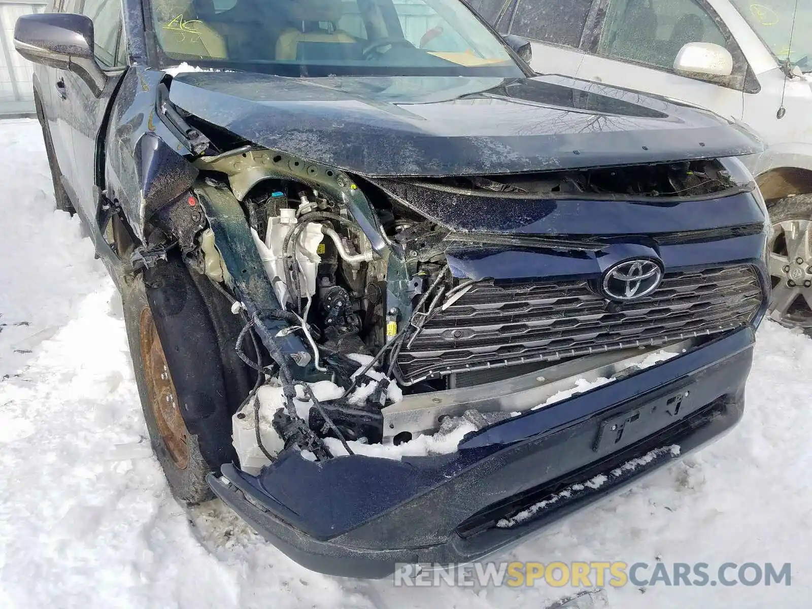 9 Photograph of a damaged car 2T3D1RFV8KW032327 TOYOTA RAV4 LIMIT 2019