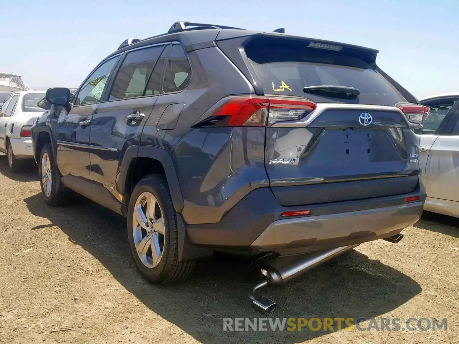 3 Photograph of a damaged car 2T3DWRFV6KW016659 TOYOTA RAV4 LIMIT 2019