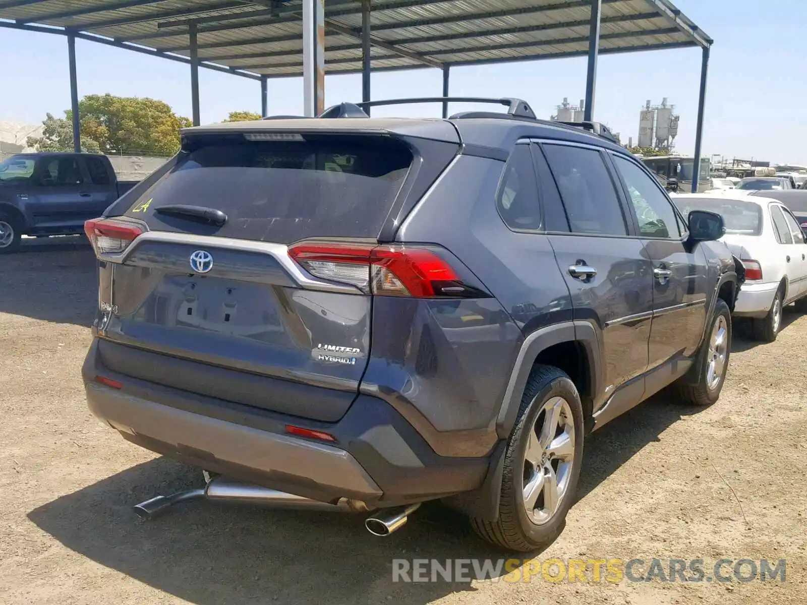 4 Photograph of a damaged car 2T3DWRFV6KW016659 TOYOTA RAV4 LIMIT 2019