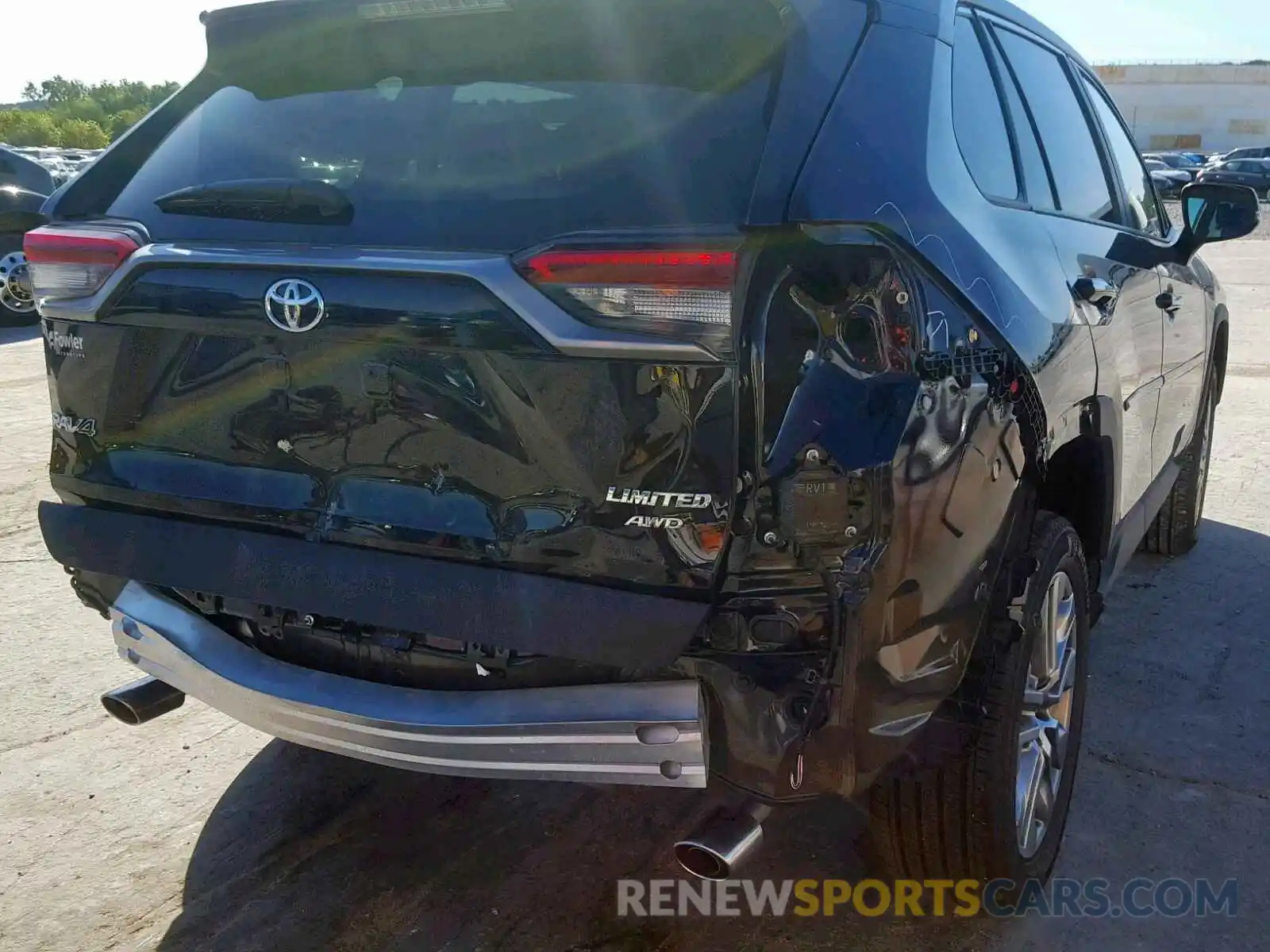 10 Photograph of a damaged car 2T3N1RFV0KW063043 TOYOTA RAV4 LIMIT 2019