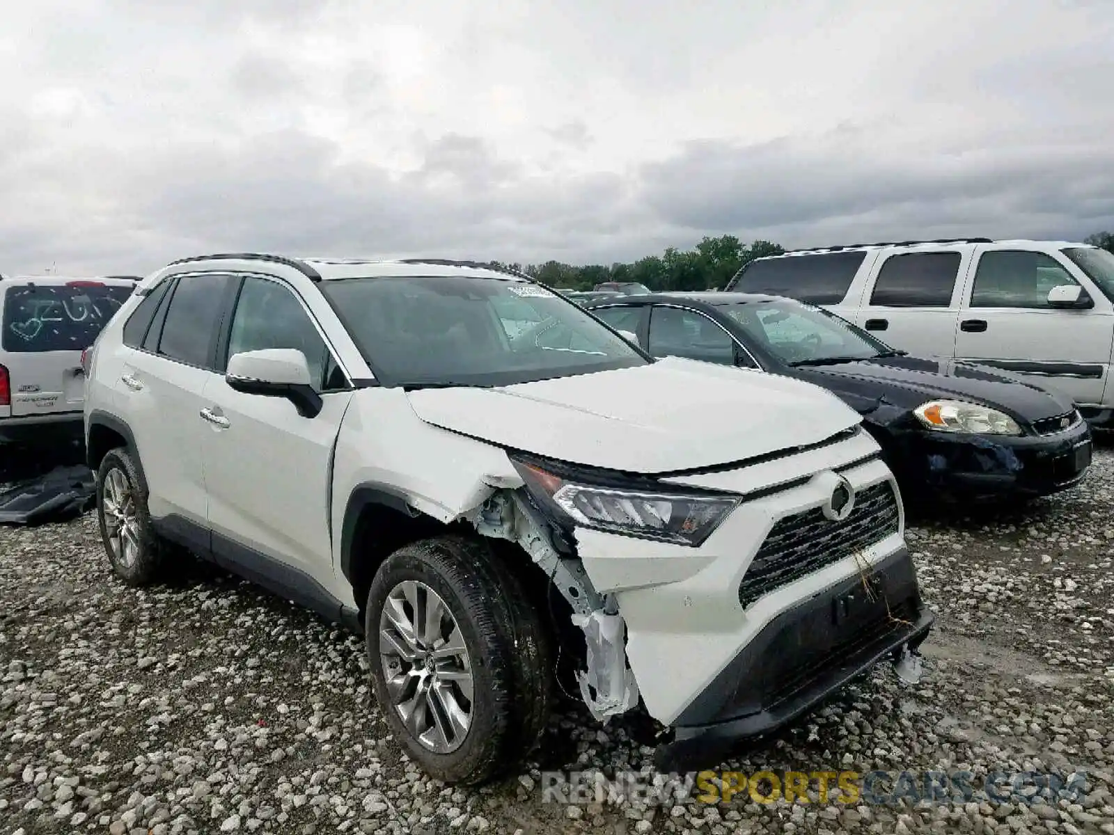 1 Photograph of a damaged car 2T3N1RFV9KC013288 TOYOTA RAV4 LIMIT 2019