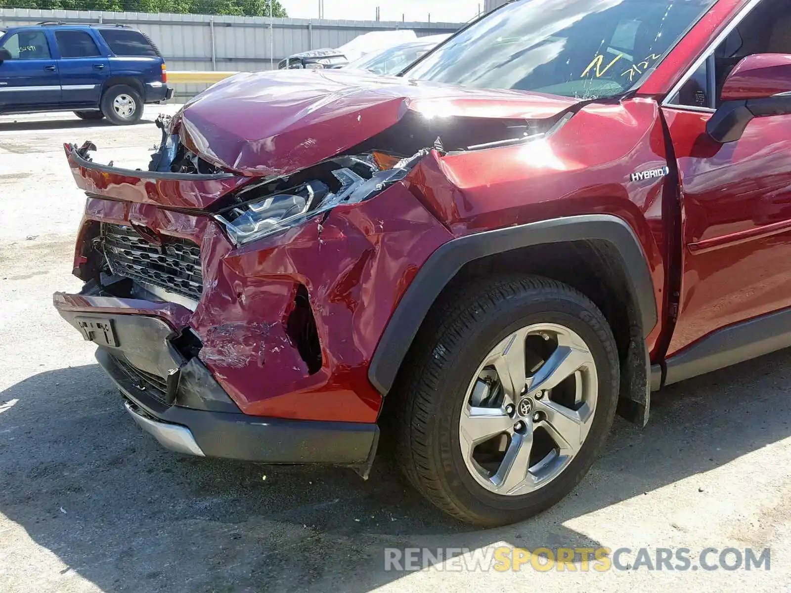 9 Photograph of a damaged car JTMDWRFV9KD500435 TOYOTA RAV4 LIMIT 2019