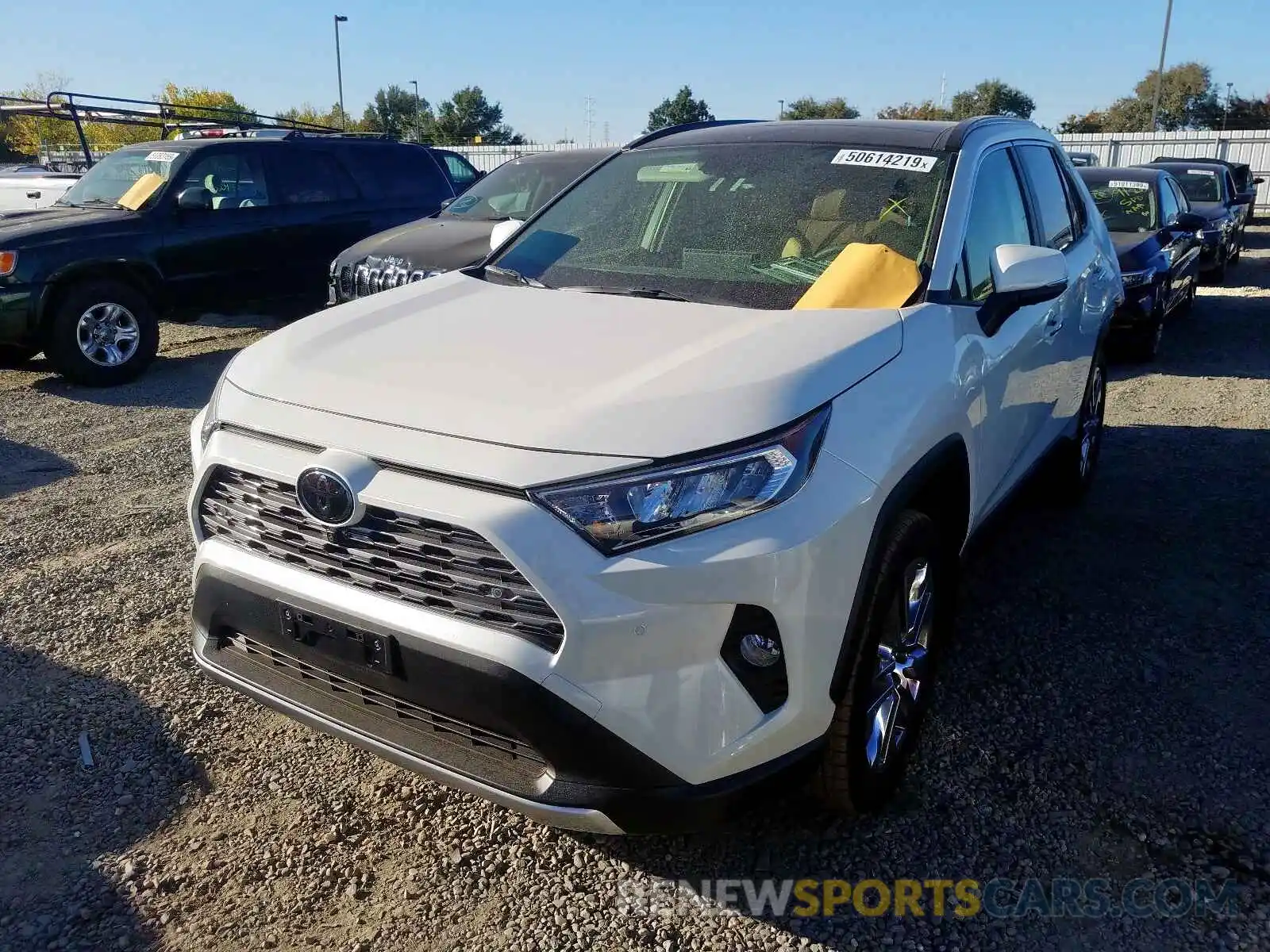 2 Photograph of a damaged car JTMN1RFV1KJ019602 TOYOTA RAV4 LIMIT 2019