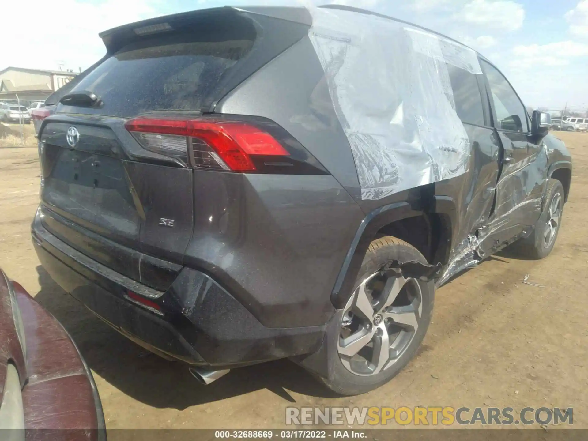 4 Photograph of a damaged car JTMAB3FV1MD060998 TOYOTA RAV4 PRIME 2021