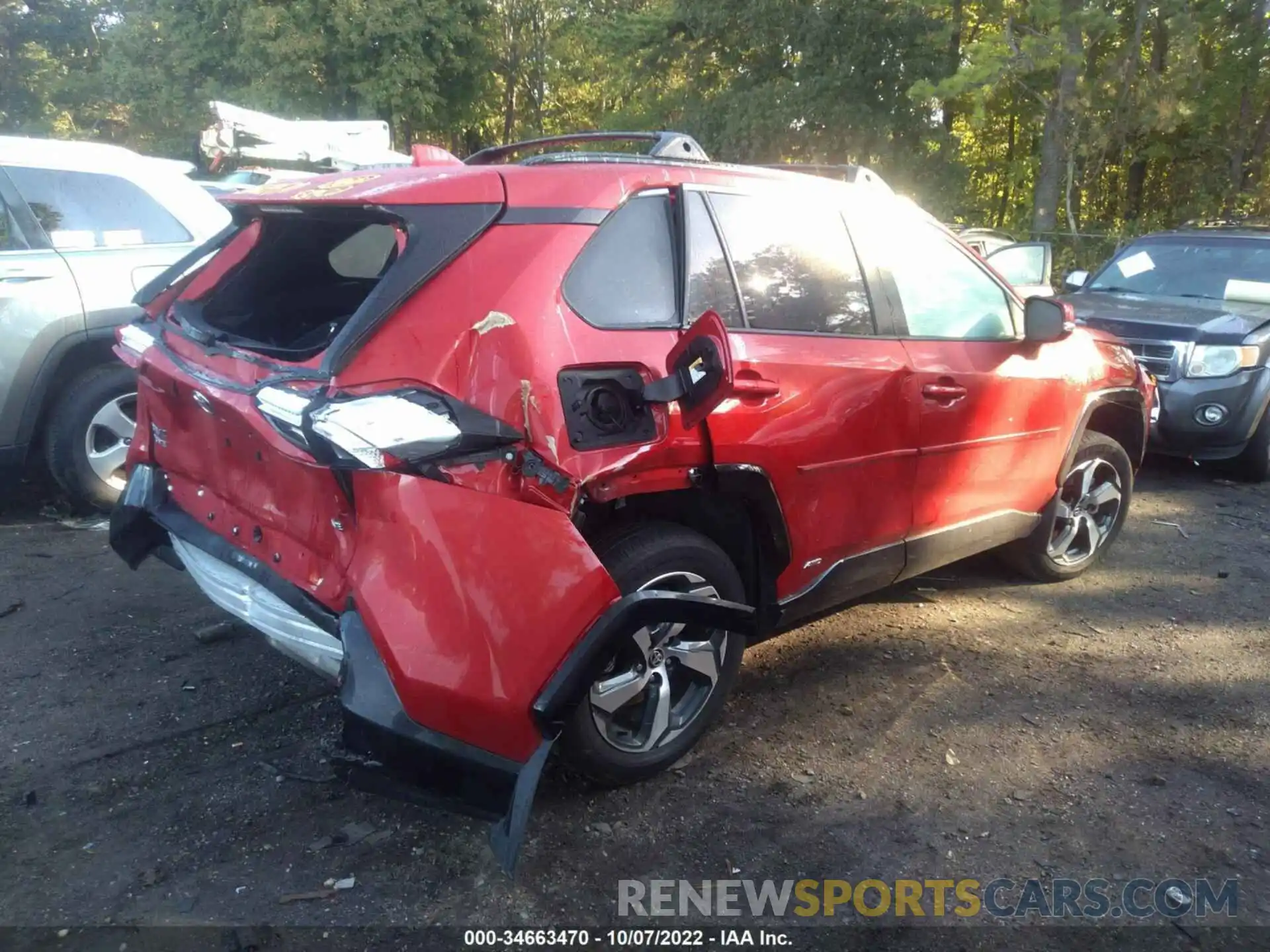 4 Photograph of a damaged car JTMAB3FV7MD050265 TOYOTA RAV4 PRIME 2021