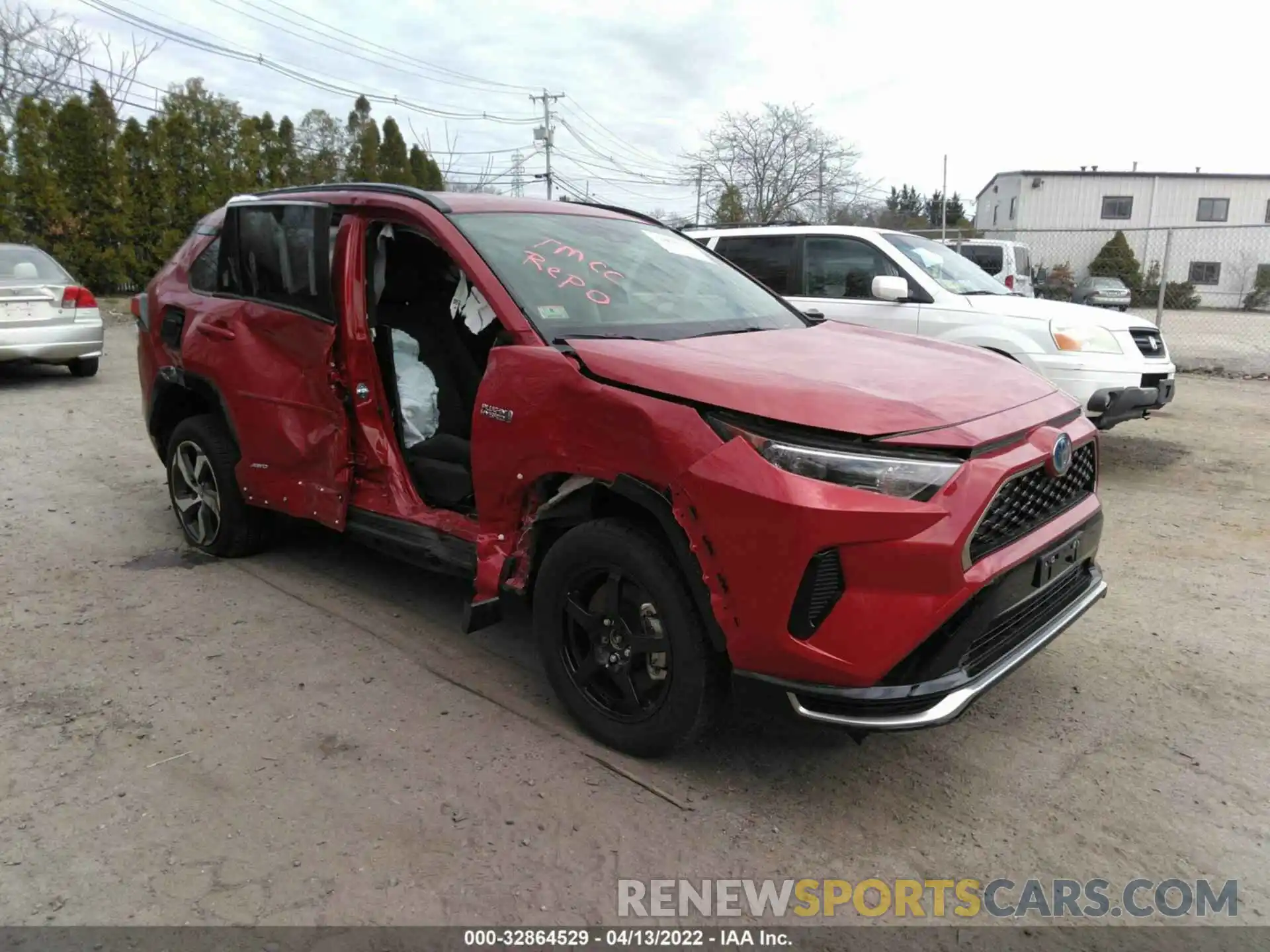 1 Фотография поврежденного автомобиля JTMCB3FV5MD044800 TOYOTA RAV4 PRIME 2021