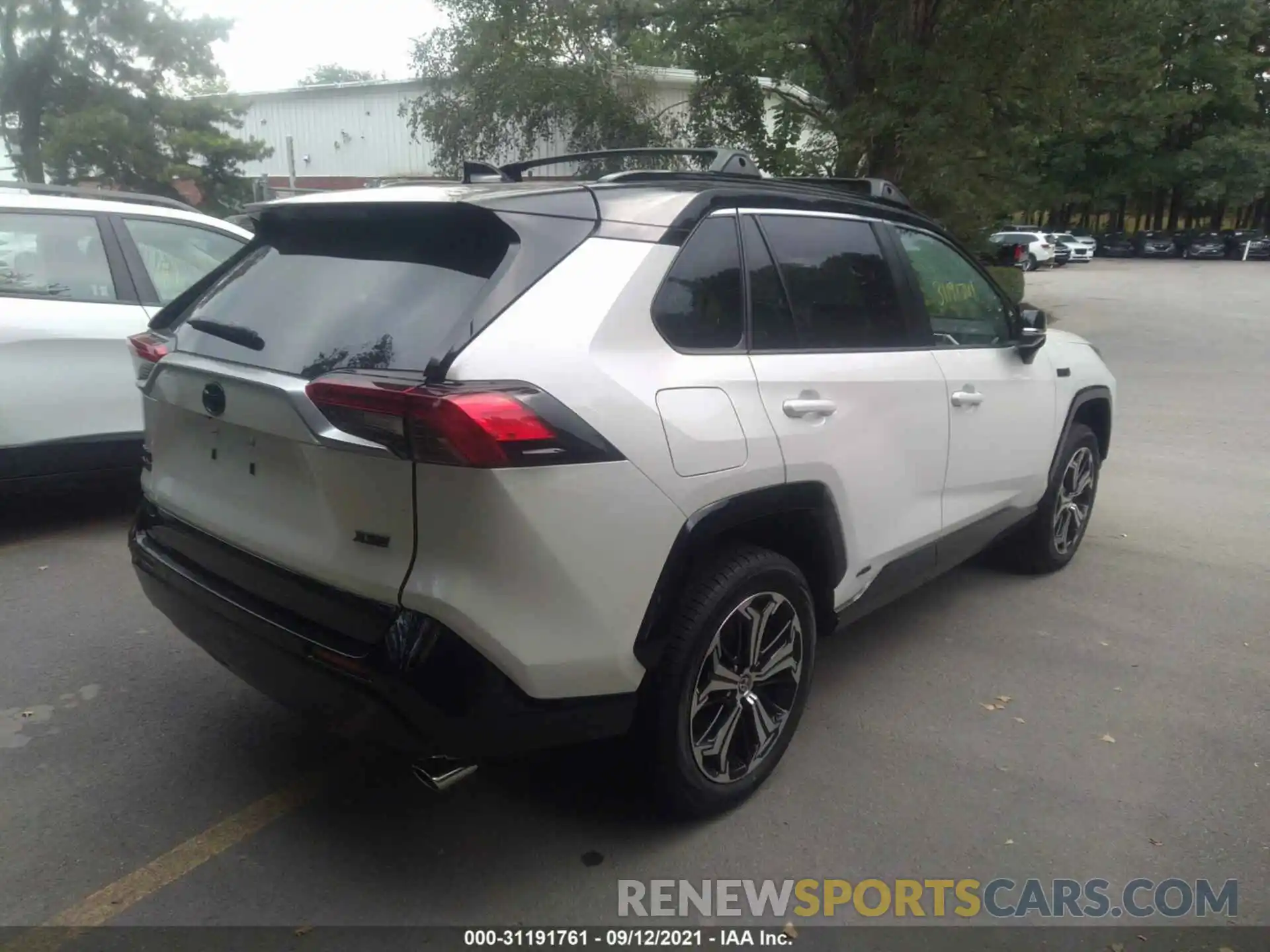 4 Photograph of a damaged car JTMFB3FV5MD046964 TOYOTA RAV4 PRIME 2021