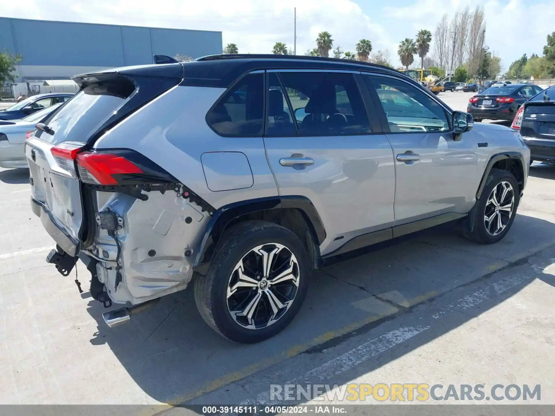 4 Photograph of a damaged car JTMFB3FV9MD012283 TOYOTA RAV4 PRIME 2021