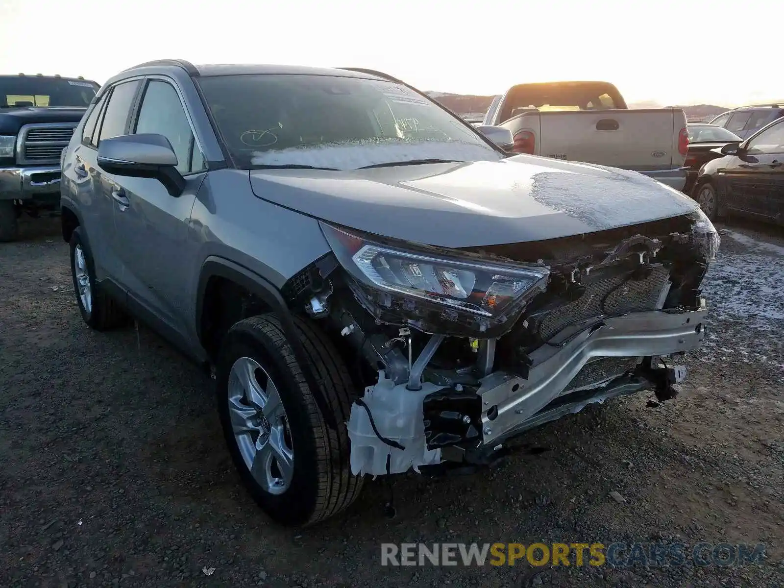 1 Photograph of a damaged car 213P1RFV3KC025798 TOYOTA RAV4 XLE 2019