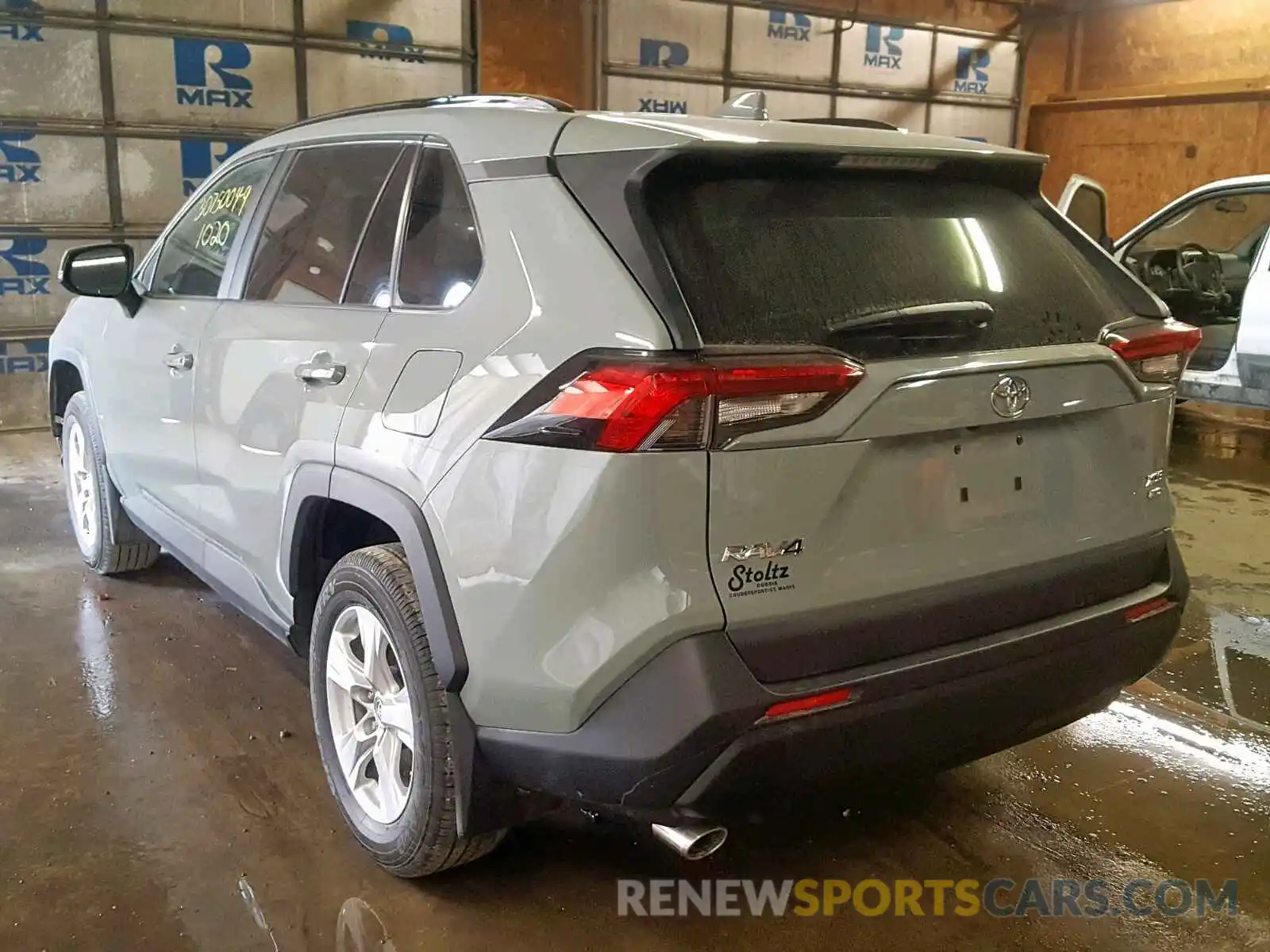 3 Фотография поврежденного автомобиля 2T3P1RFV1KW011509 TOYOTA RAV4 XLE 2019