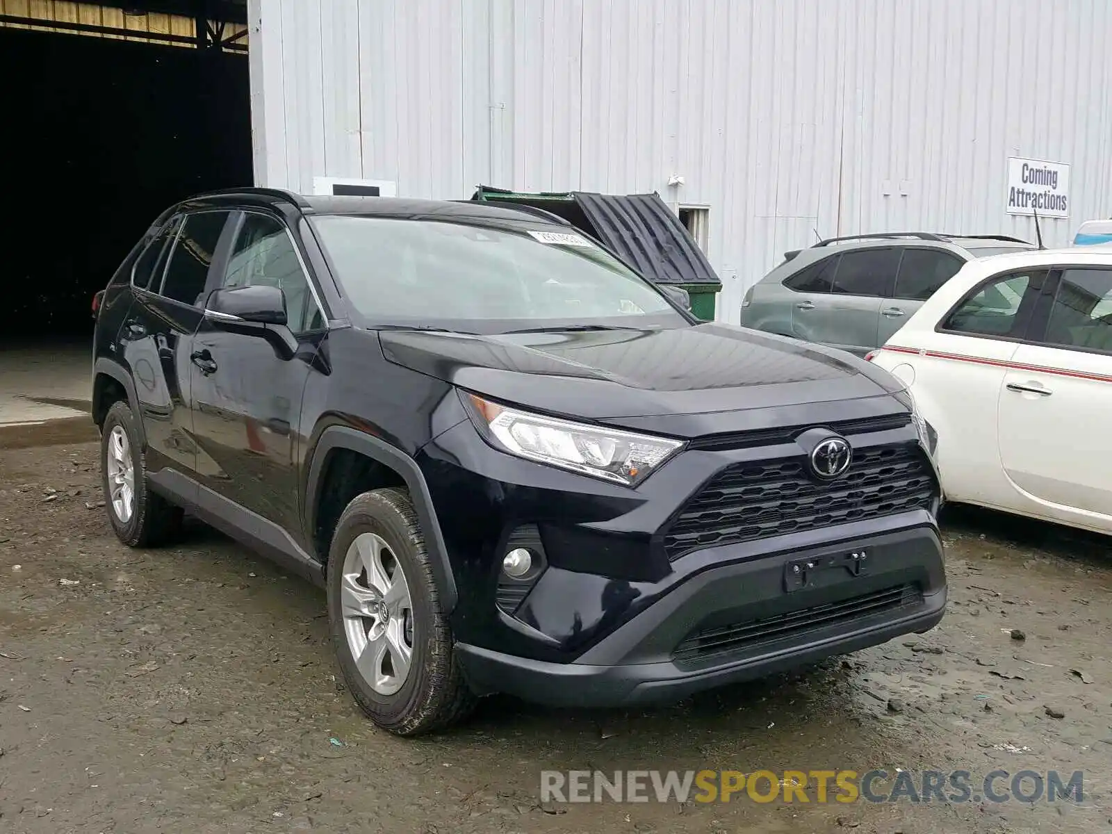 1 Photograph of a damaged car 2T3P1RFV1KW033235 TOYOTA RAV4 XLE 2019