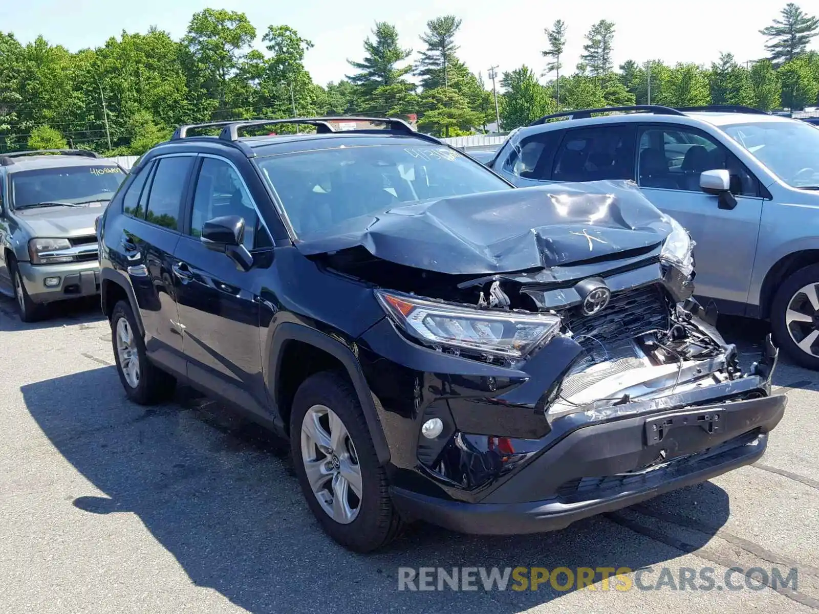 1 Photograph of a damaged car 2T3P1RFV3KW010006 TOYOTA RAV4 XLE 2019