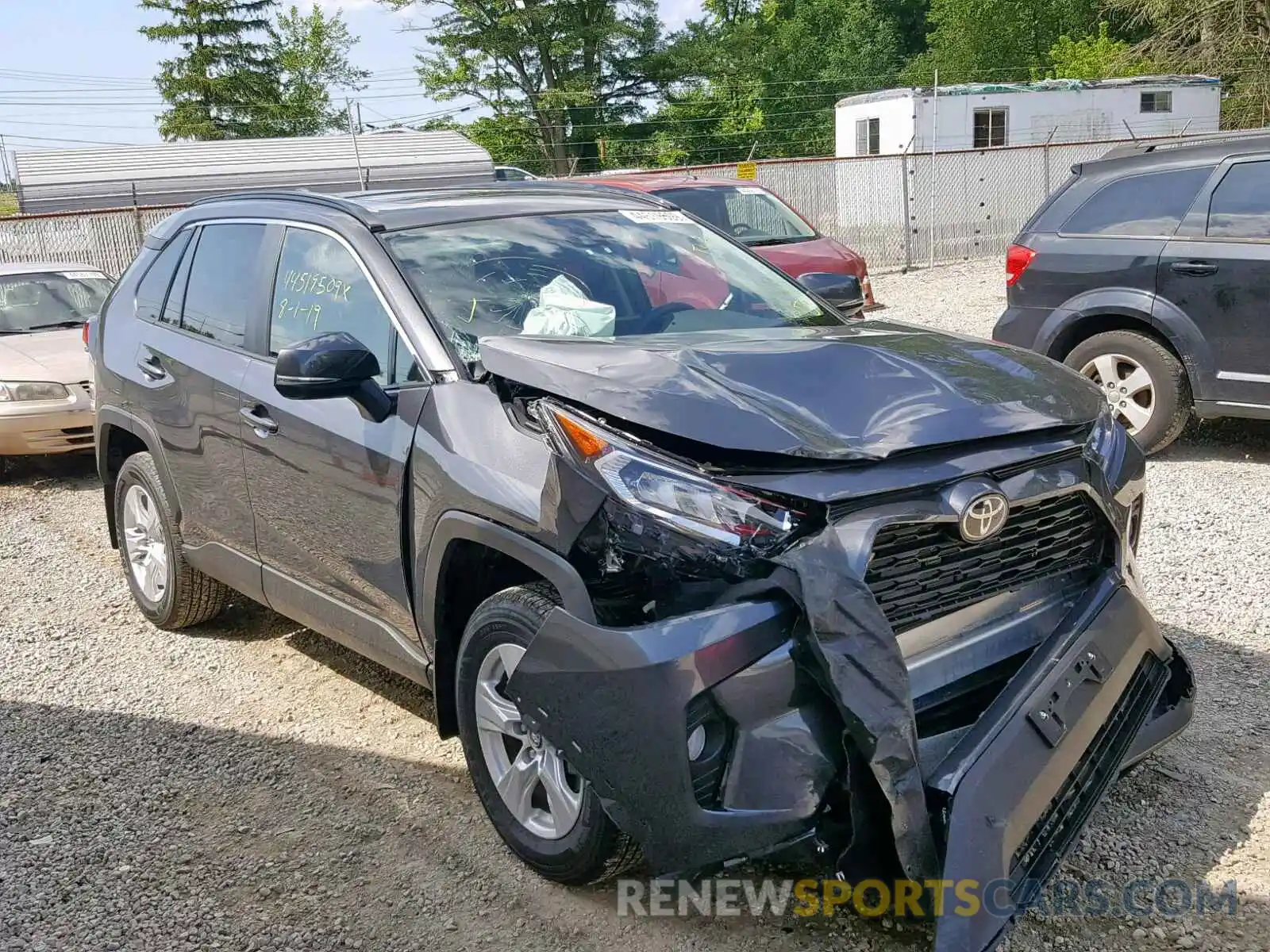 1 Photograph of a damaged car 2T3P1RFV3KW057259 TOYOTA RAV4 XLE 2019