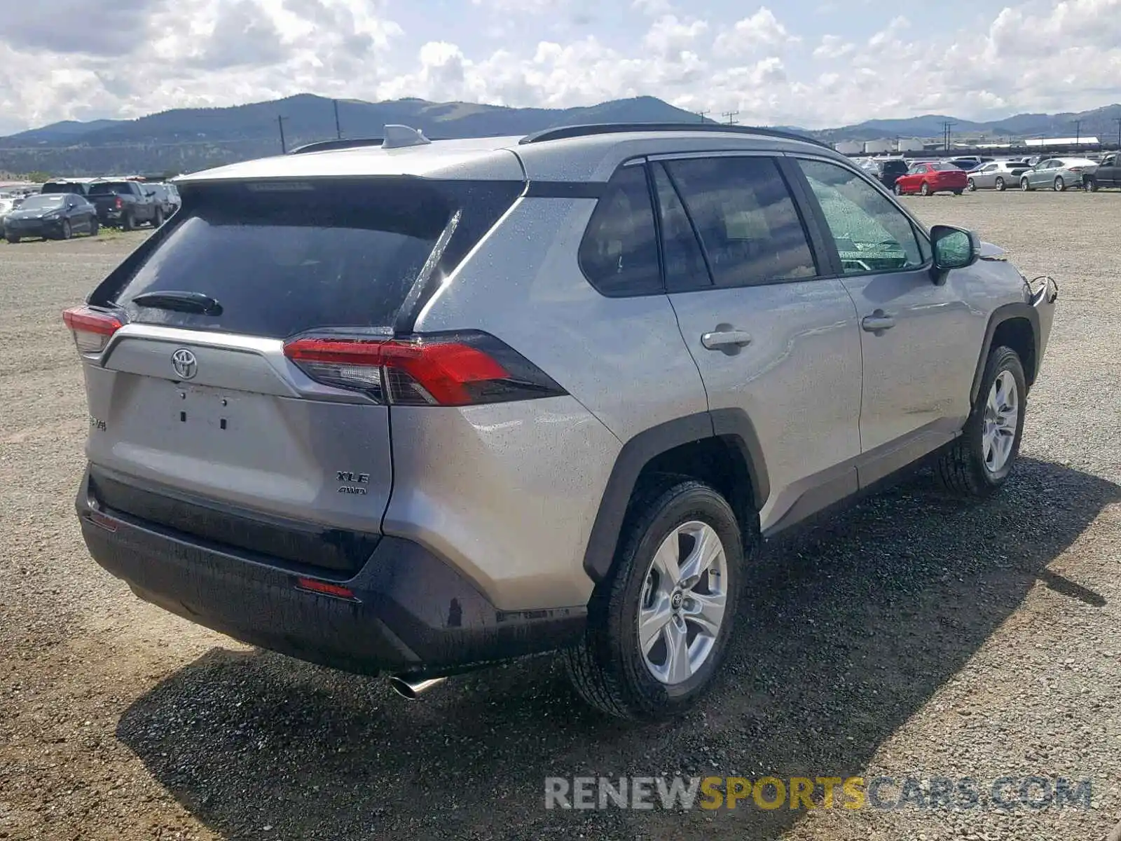 4 Photograph of a damaged car 2T3P1RFV4KC015958 TOYOTA RAV4 XLE 2019