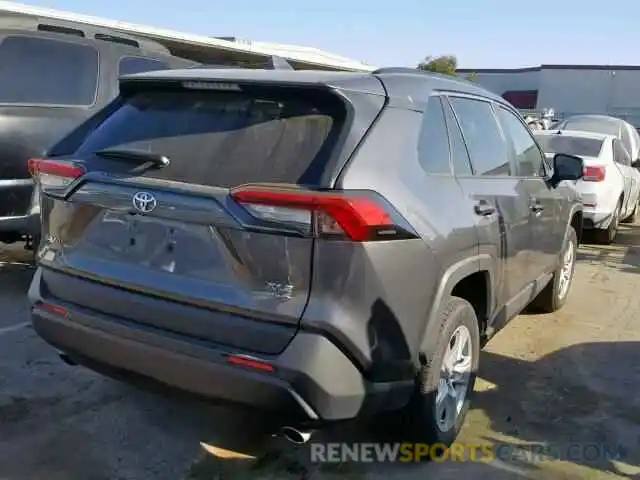 4 Photograph of a damaged car 2T3P1RFV4KW007812 TOYOTA RAV4 XLE 2019