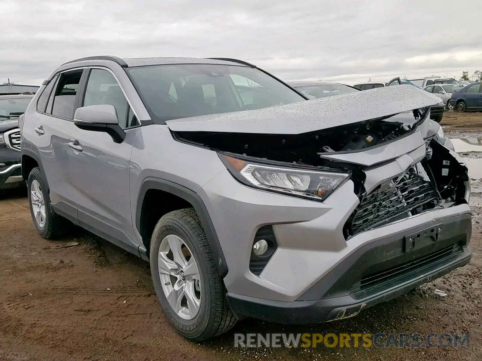 1 Photograph of a damaged car 2T3P1RFV4KW044665 TOYOTA RAV4 XLE 2019