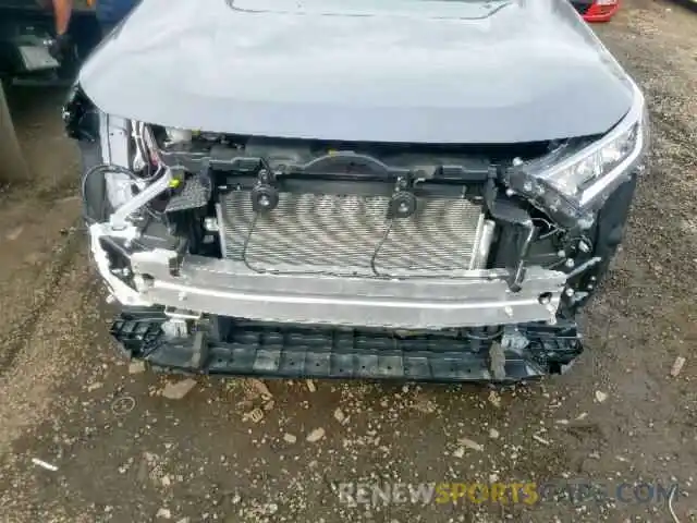 9 Photograph of a damaged car 2T3P1RFV5KC009473 TOYOTA RAV4 XLE 2019