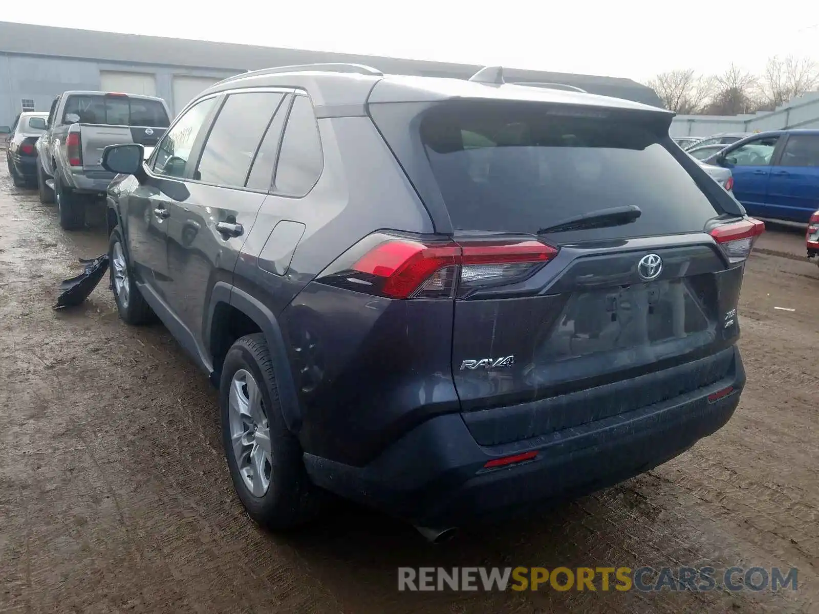 3 Фотография поврежденного автомобиля 2T3P1RFV5KC023244 TOYOTA RAV4 XLE 2019