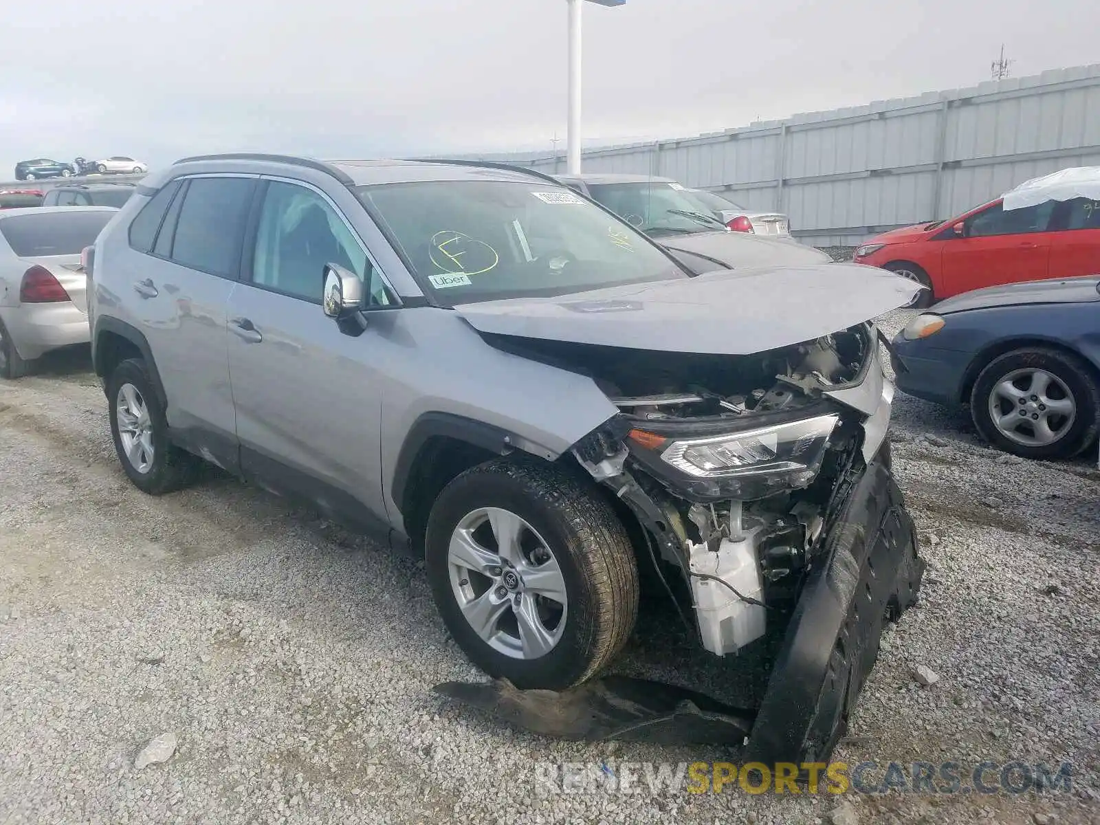 1 Photograph of a damaged car 2T3P1RFV6KW013174 TOYOTA RAV4 XLE 2019